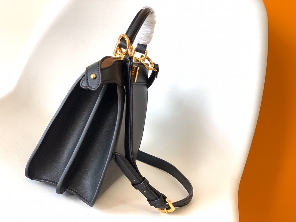 [TOP] FENDI Peekaboo ISeeU Bag 27-9.5-21cm - Black & GHW - 711 Luxury