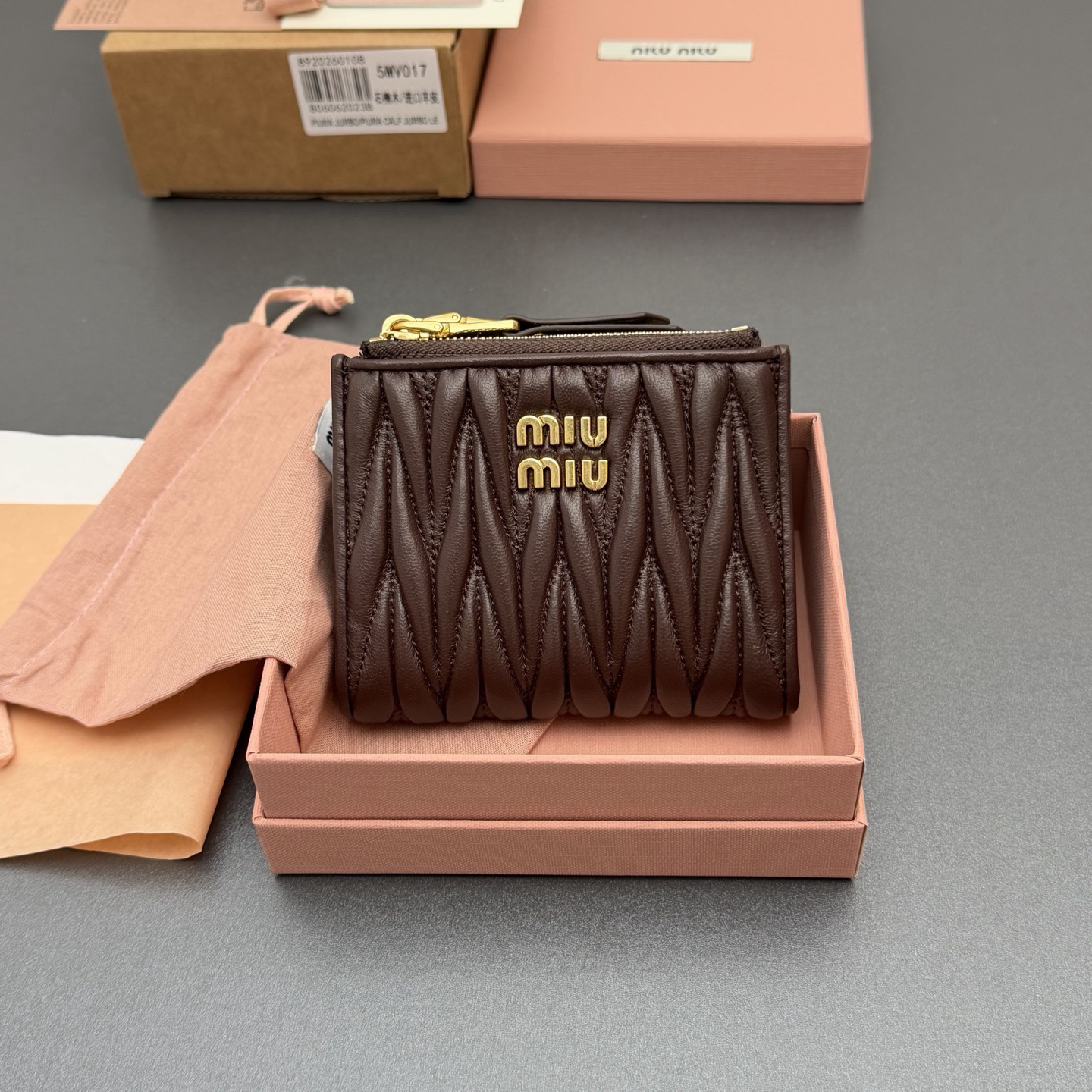 [TOP] Miu Miu  Wallet 11 x 9.2cm - Chocolate