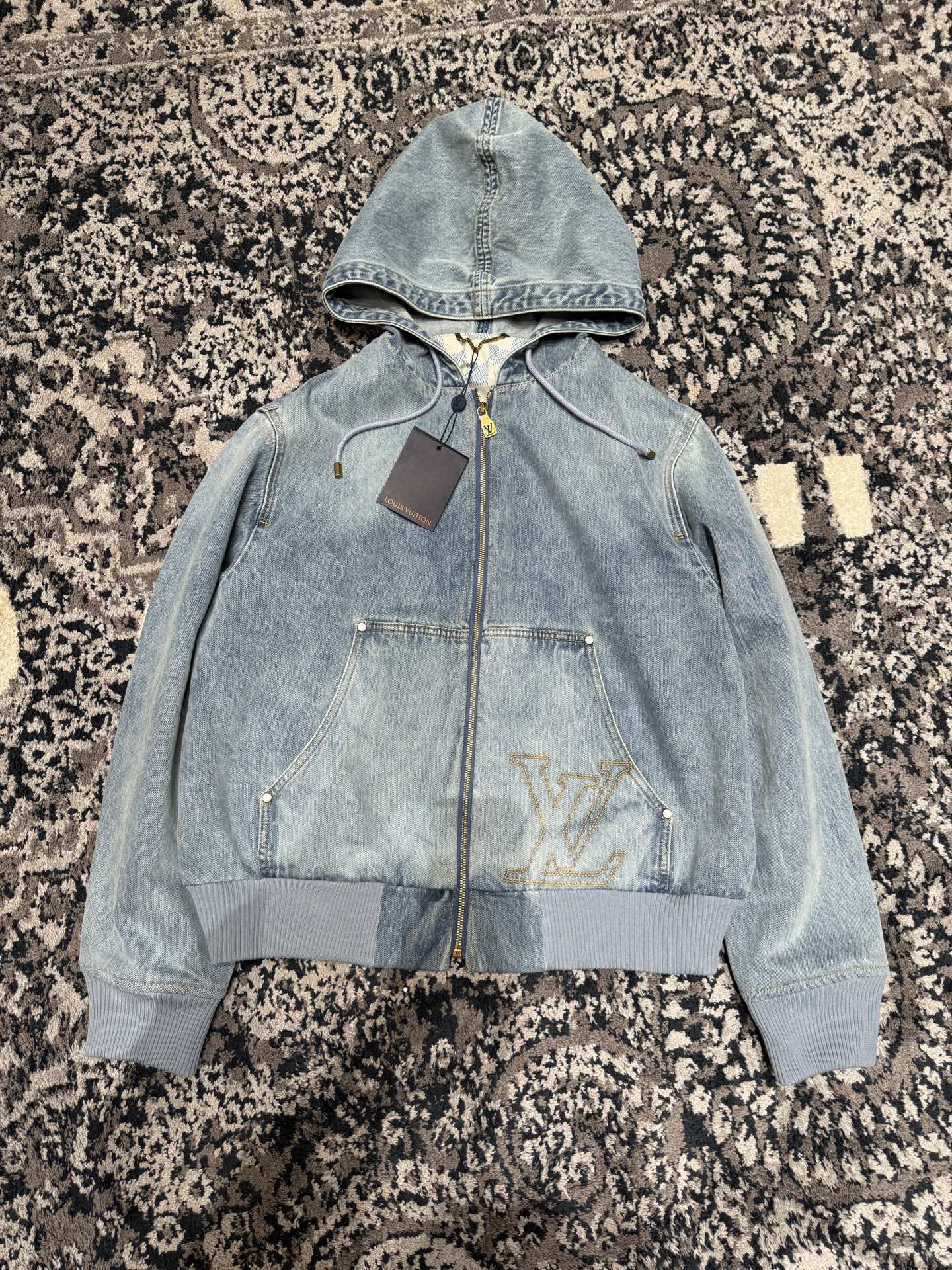 Louis Vuitton Accessory LOUIS VUITTON Hooded Workwear Denim Blouson #390635 View 2 | Nigo Office