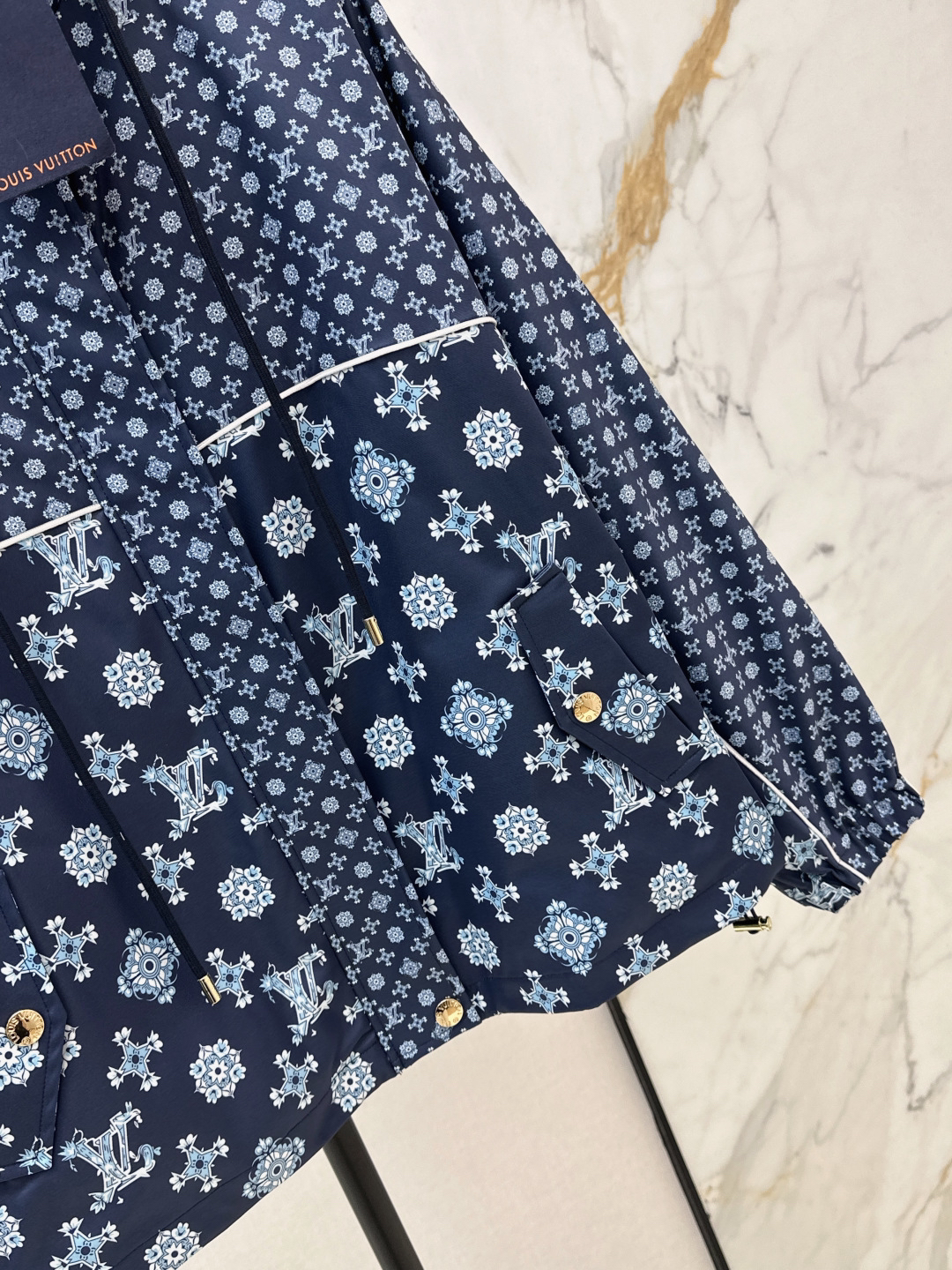 [TOP] Louis Vuitton LV Hooded Zip-Up Monogram Trench Coat - Navy Blue