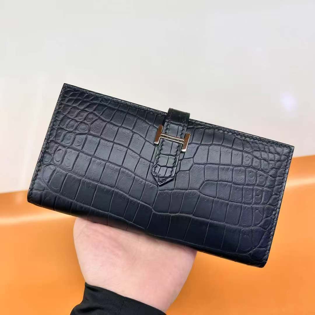 Hermes bearn  Black gold long wallet, crocodile skin