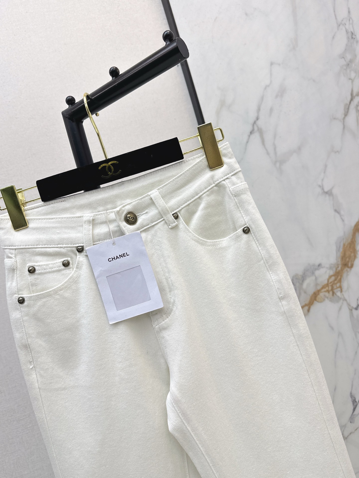 [TOP] CHANEL Jeans - White