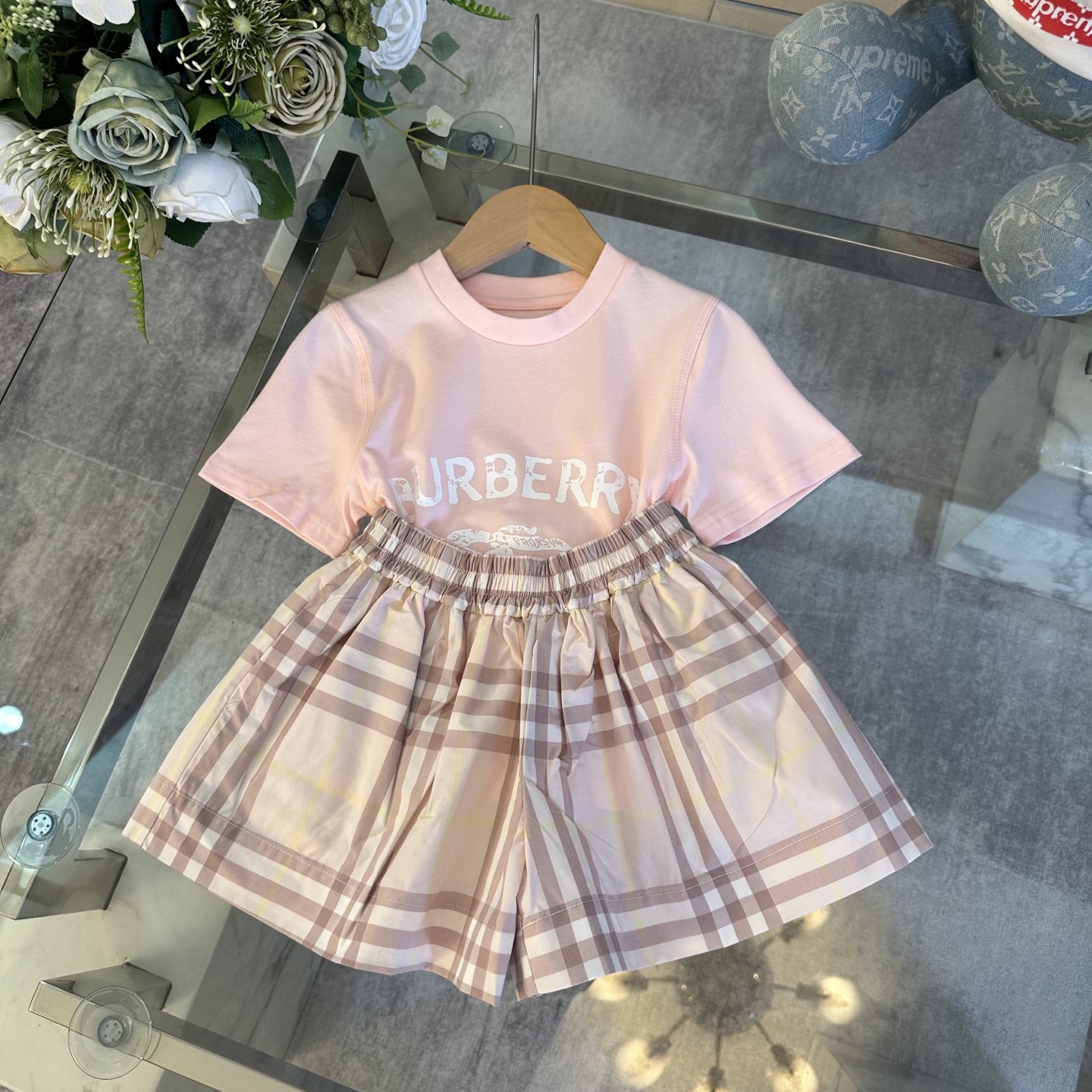 Burberry Unisex Kids Foiled Equestrian Logo Short Sleeve T-Shirt & Pink Vintage Check Skort Two Piece Summer Matching Set Boys Girls Sizes 100-160