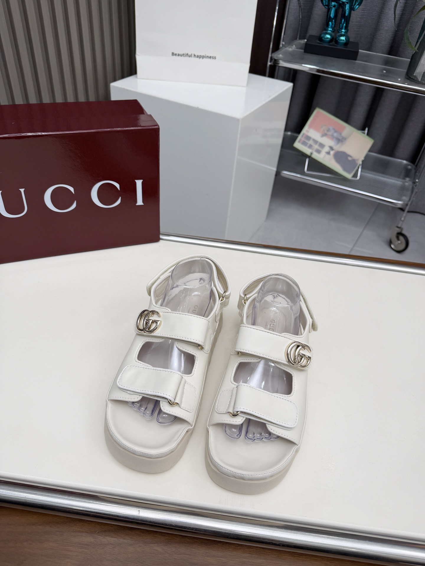 [TOP] GUCCI Velcro Thick-soled Sandals - White - 711 Luxury