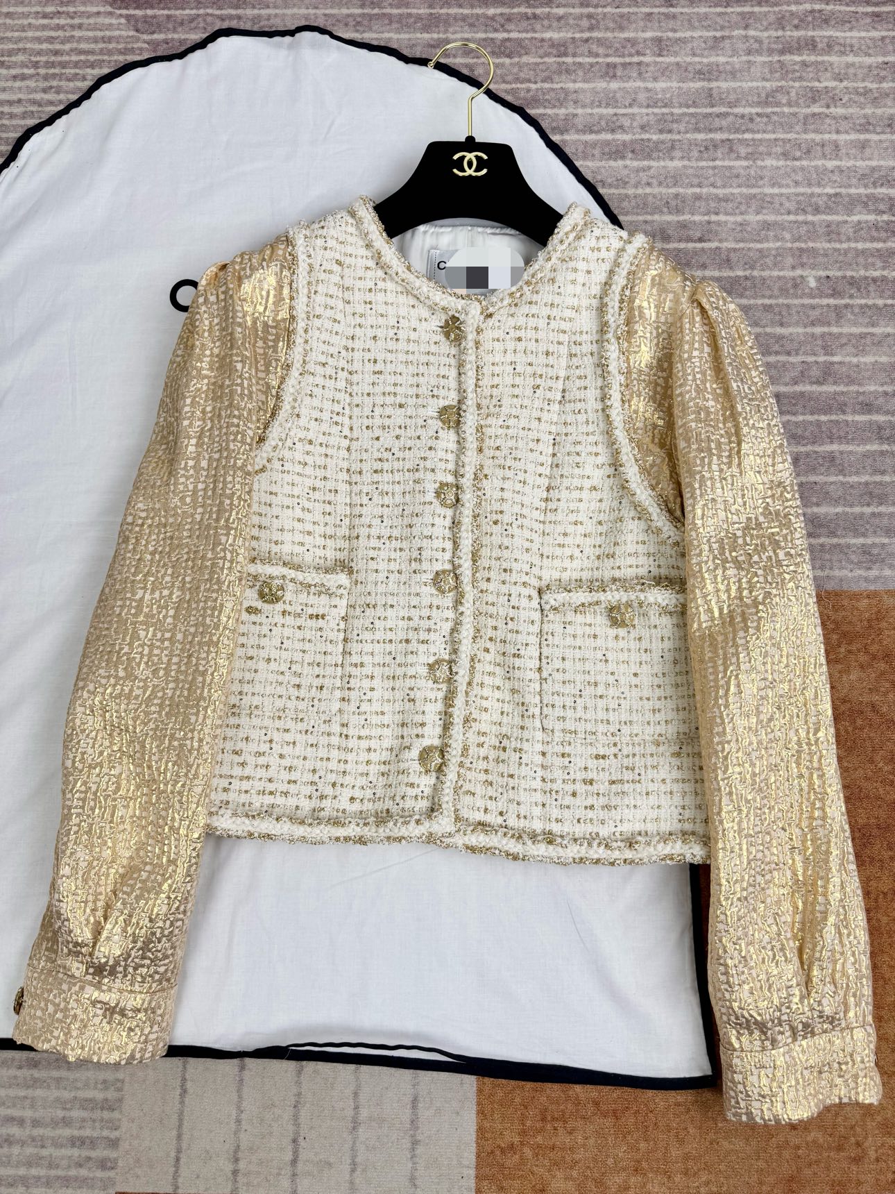 Chanel gold Clothing Chanel Jacket Cotton Wool Tweed Ecru Gold View 2 | Nigo Office