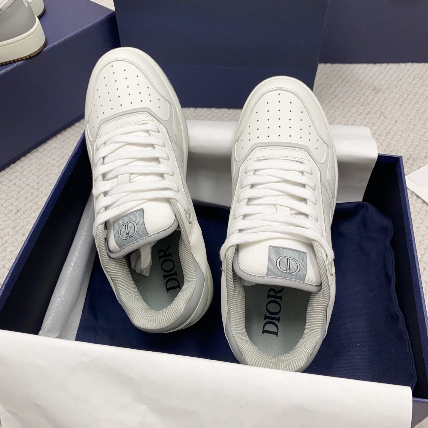 [TOP] Christian Dior  Men's Sneakers - White