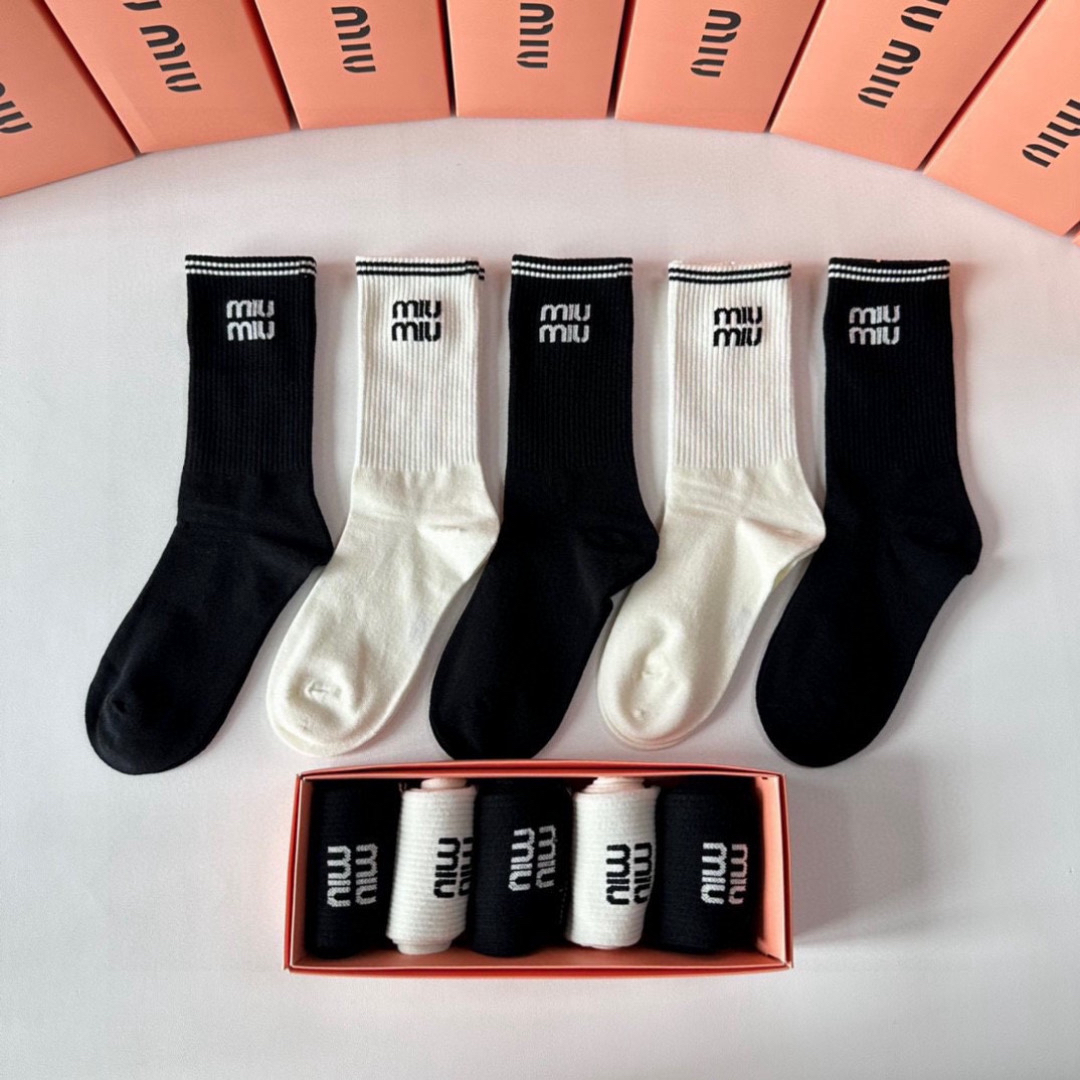 [TOP] Miu Miu Socks - 5 Pieces as a Set - 711 Luxury