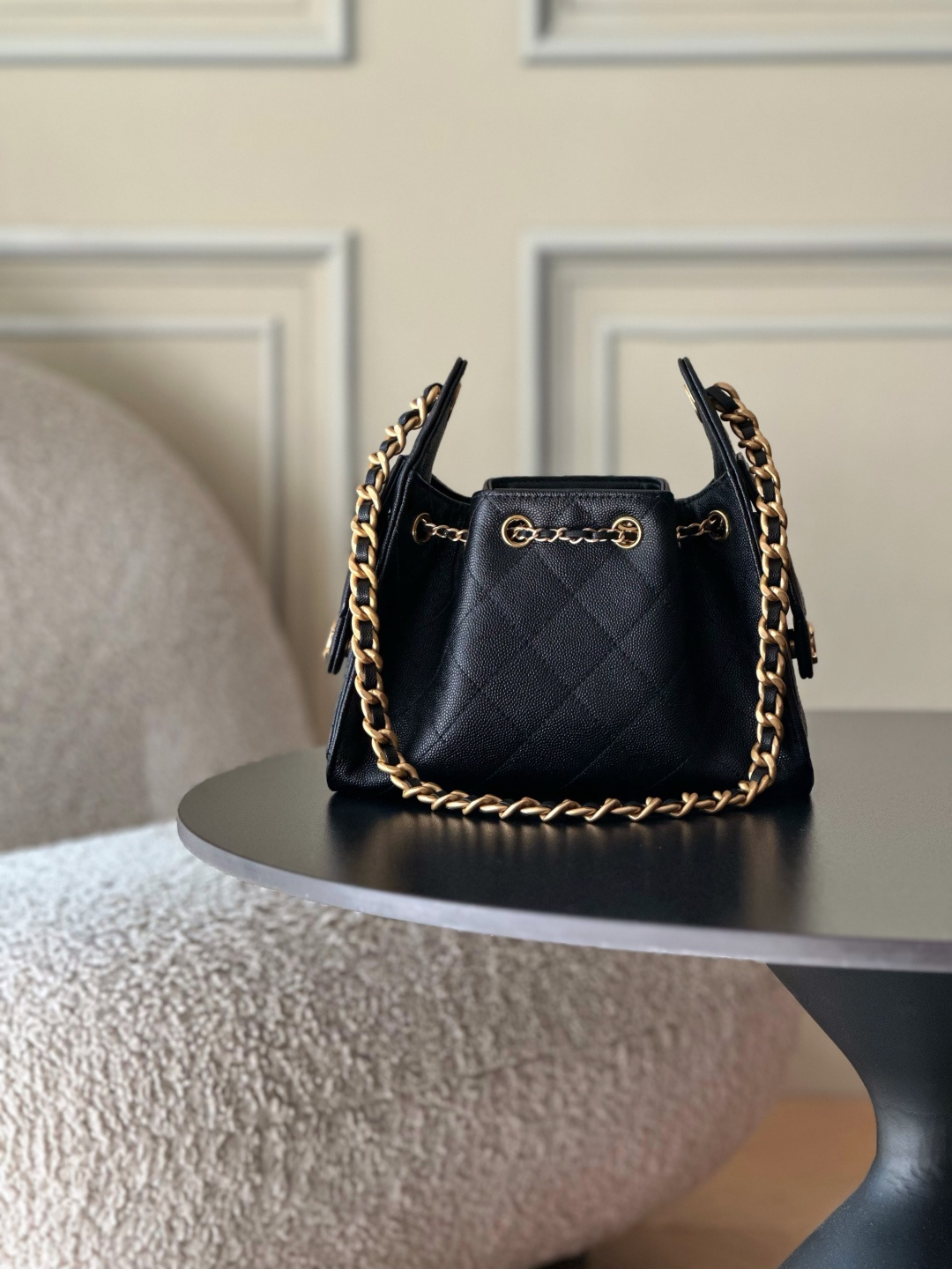 [TOP] CHANEL Hobo 25 Bag 20x22x12.5cm - Black & GHW - 711 Luxury