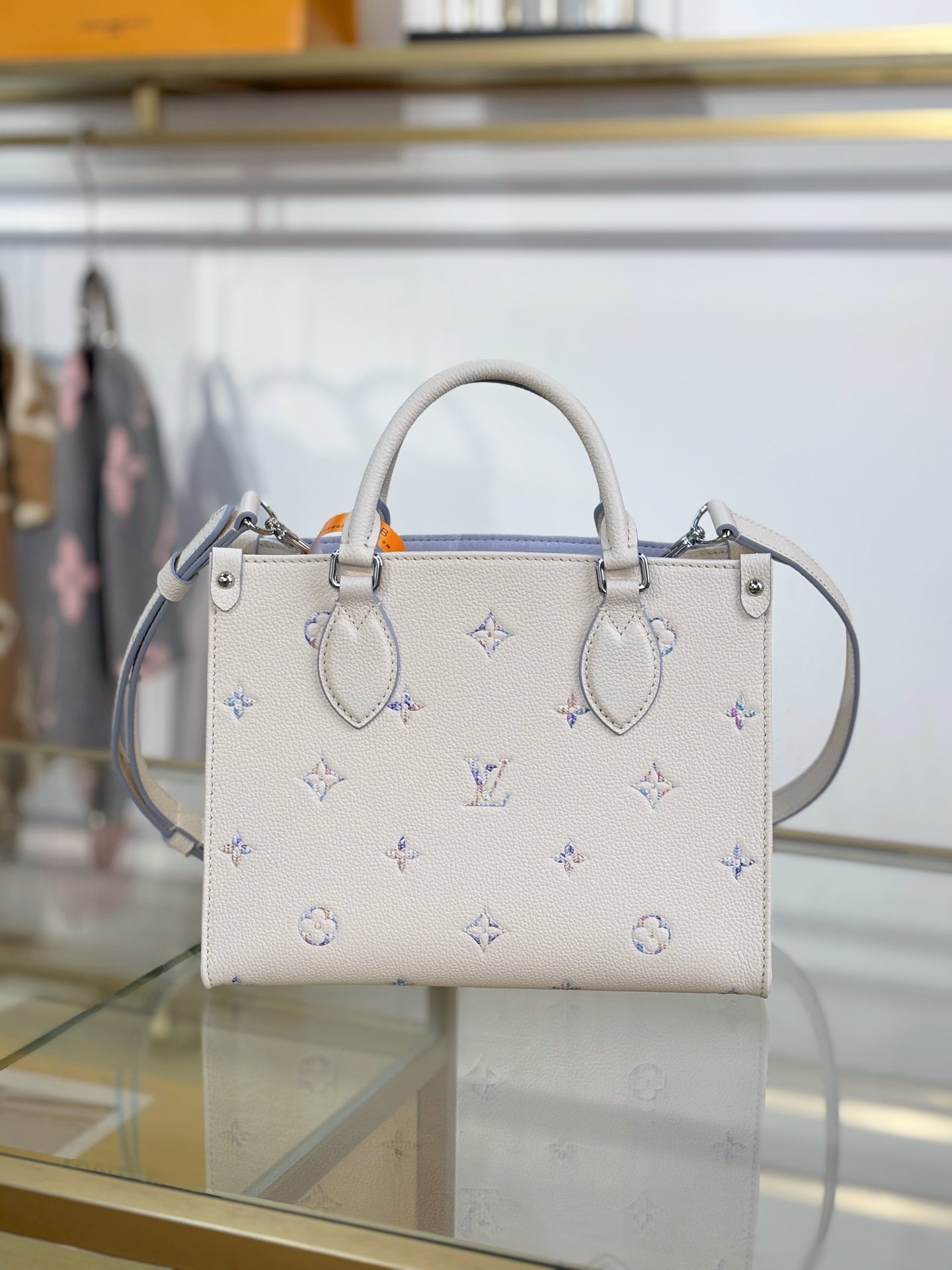[TOP] Louis Vuitton LV On the GO Bag 25x19x11.5cm - Beige - 711 Luxury