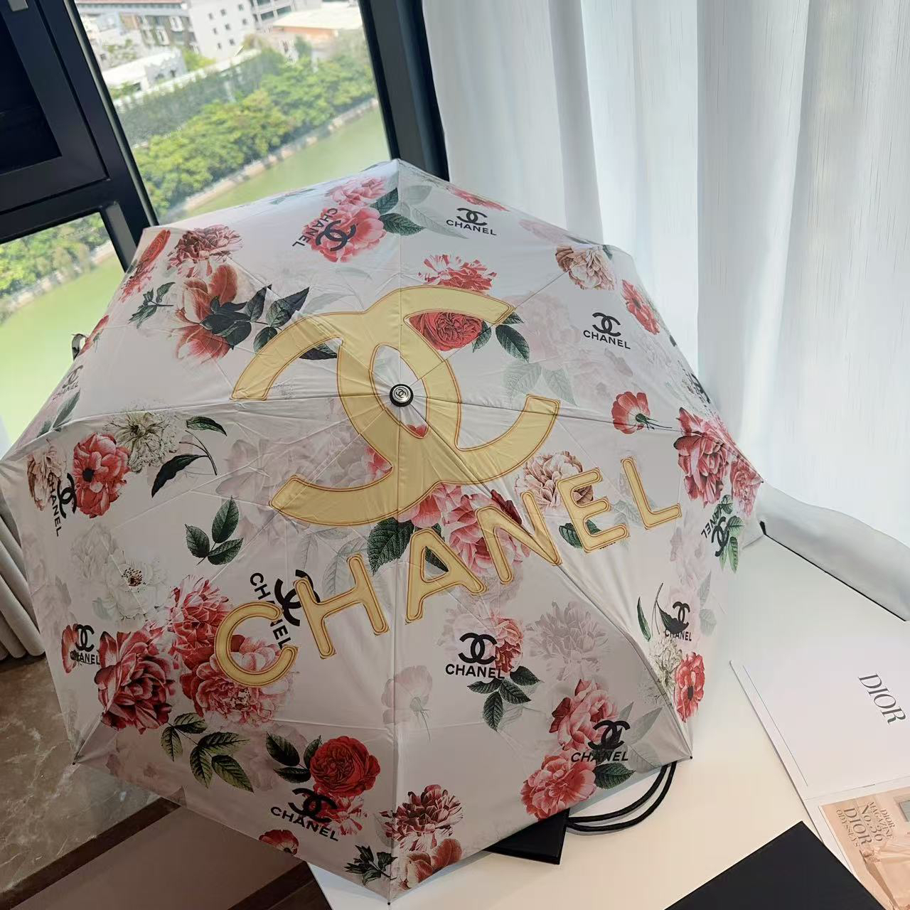 [TOP] CHANEL Umbrella - White - 711 Luxury