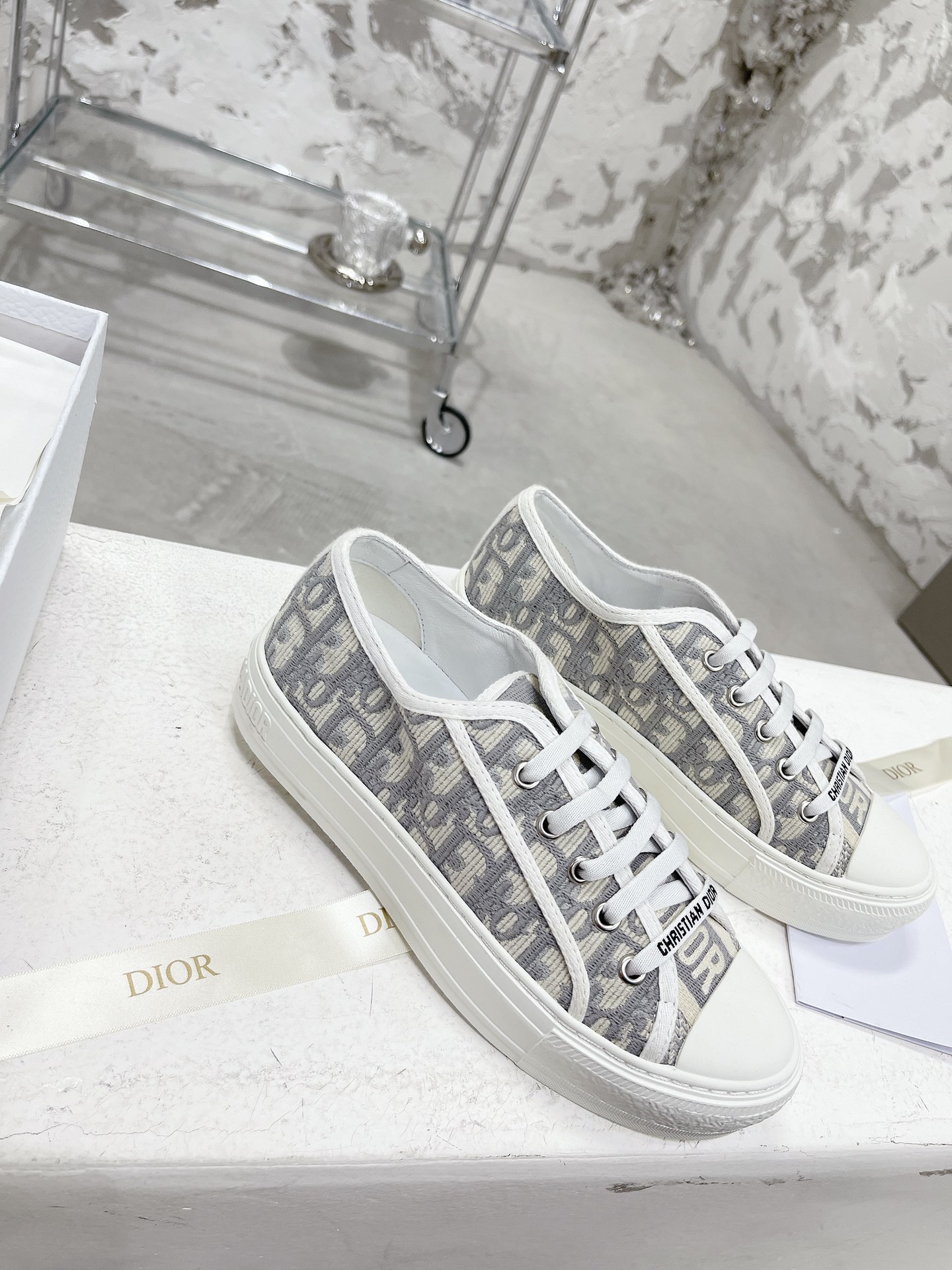[TOP] Christian Dior WALK N DIOR Shoes - White and Gray - 711 Luxury