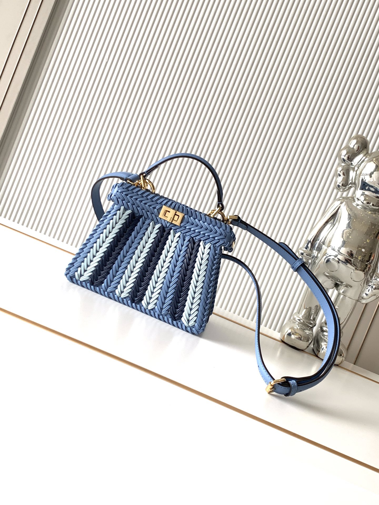 [TOP] FENDI Peekaboo ISeeU Bag 20x11x15.5cm - Blue - 711 Luxury