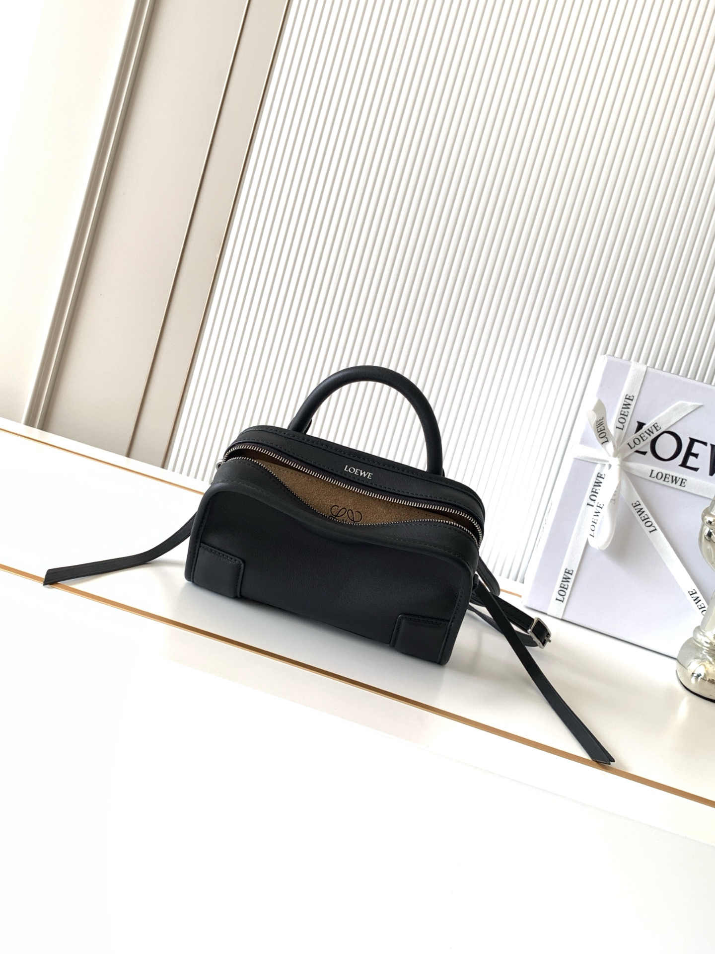 [TOP] LOEWE Amazona 180 Bag 20*11.5*7 CM - Black - 711 Luxury