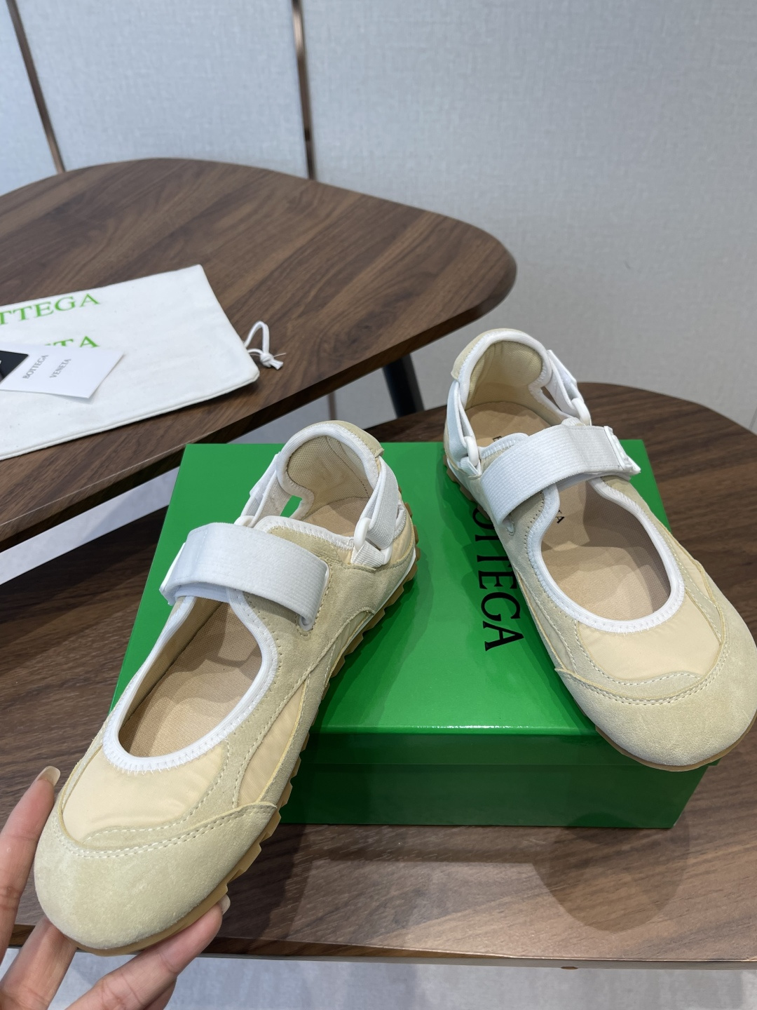 [TOP] Bottega Veneta BV Sneaker - 4 Colour