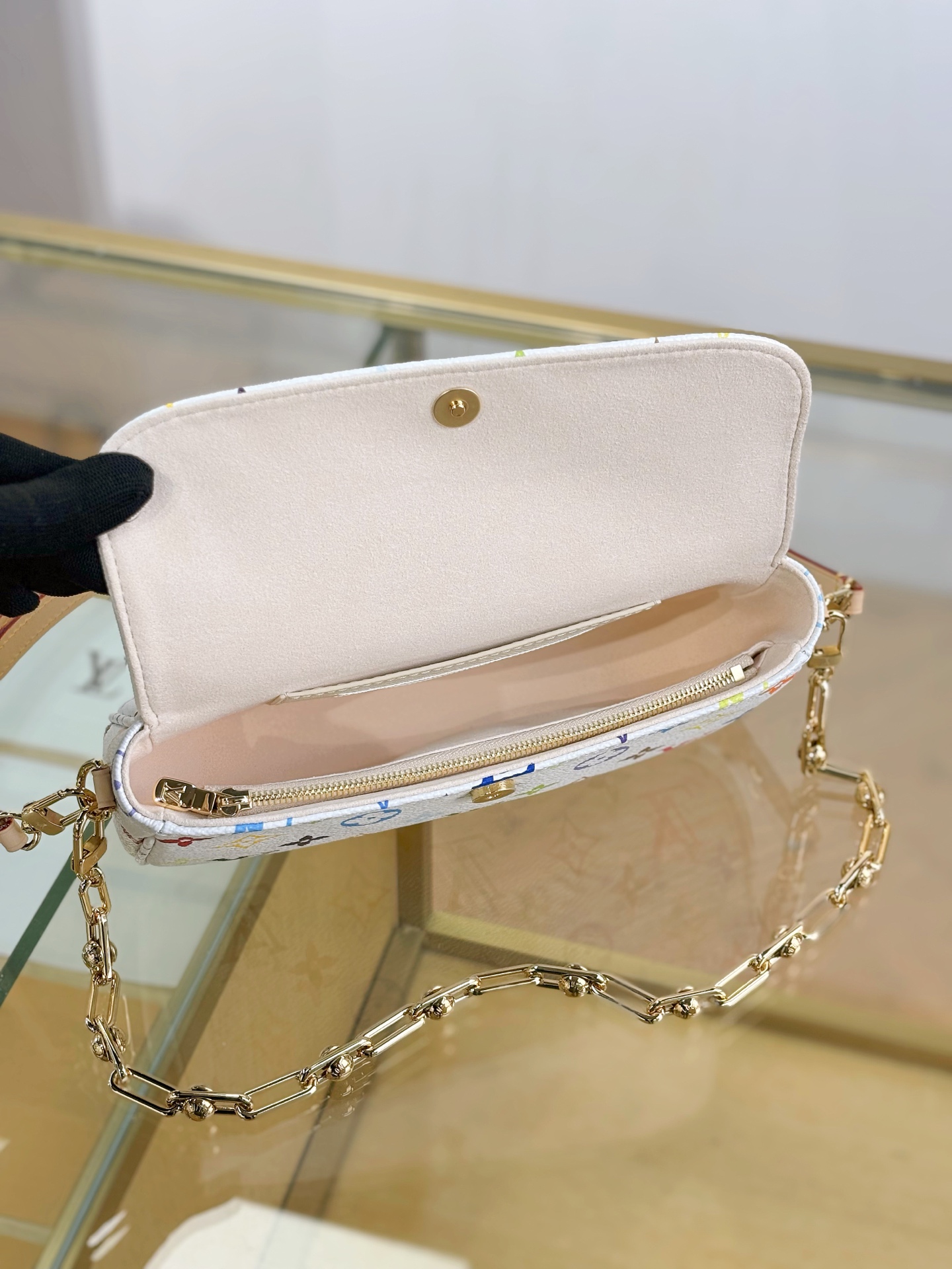 [TOP] Louis Vuitton LV x TM Wallet On Chain IVY Bag 23.5 x 12 x 4.3 cm - White