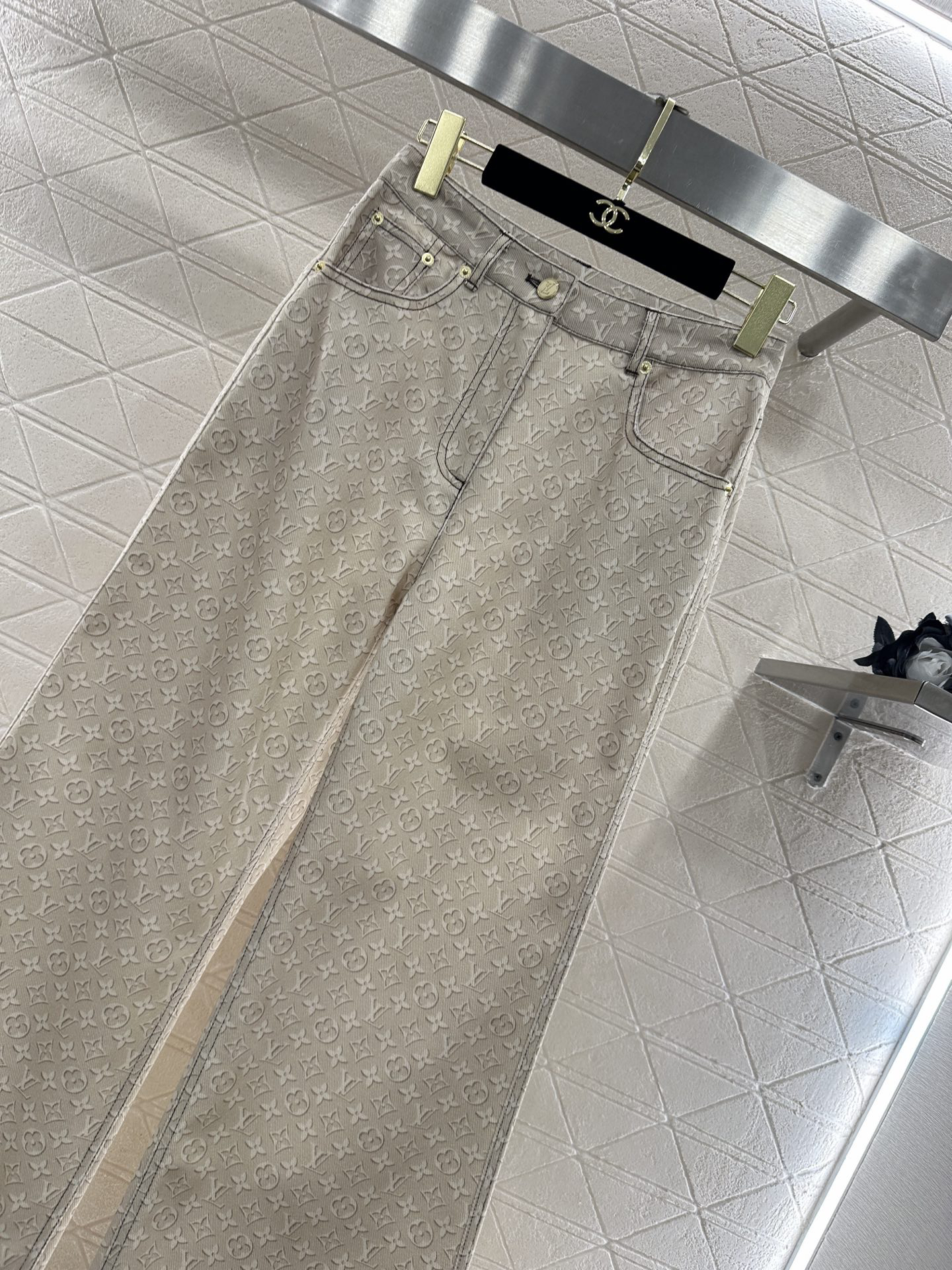 [TOP] Louis Vuitton LV Printed Jeans - Apricot