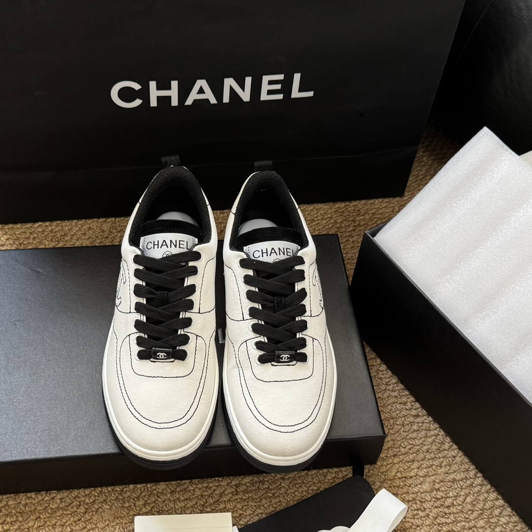 [TOP] CHANEL Sneakers - White - 711 Luxury
