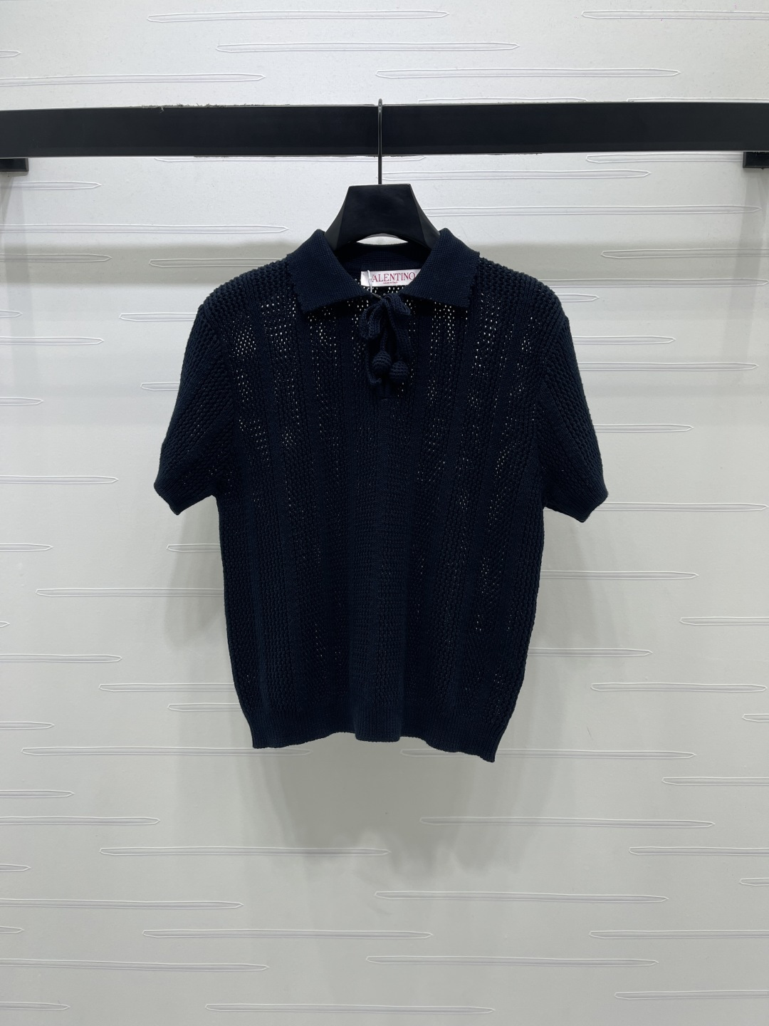 [TOP] VALENTINO Hollow-out Collar Knit Short-sleeved T-shirt - Blue