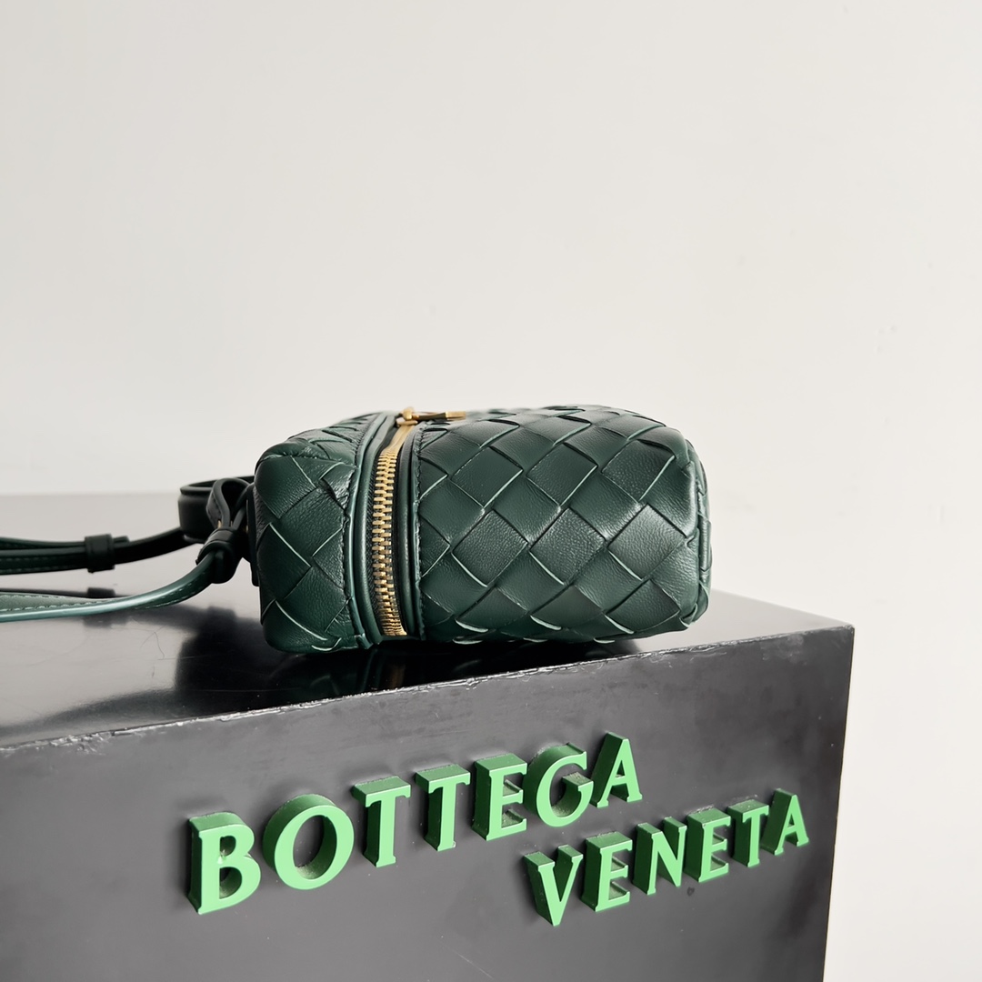 Bottega Veneta