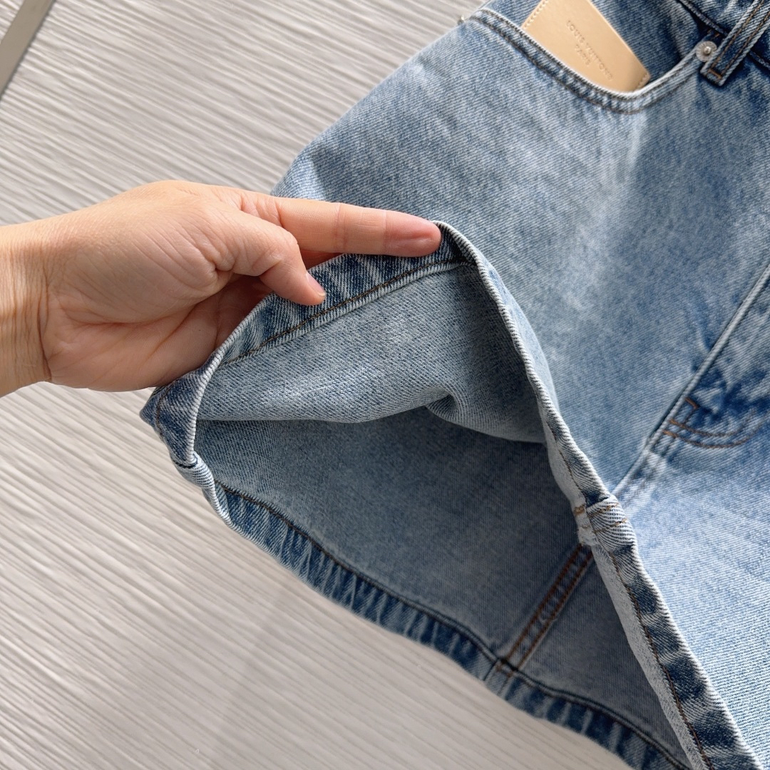 [TOP] Louis Vuitton LV Denim Skirt - Blue