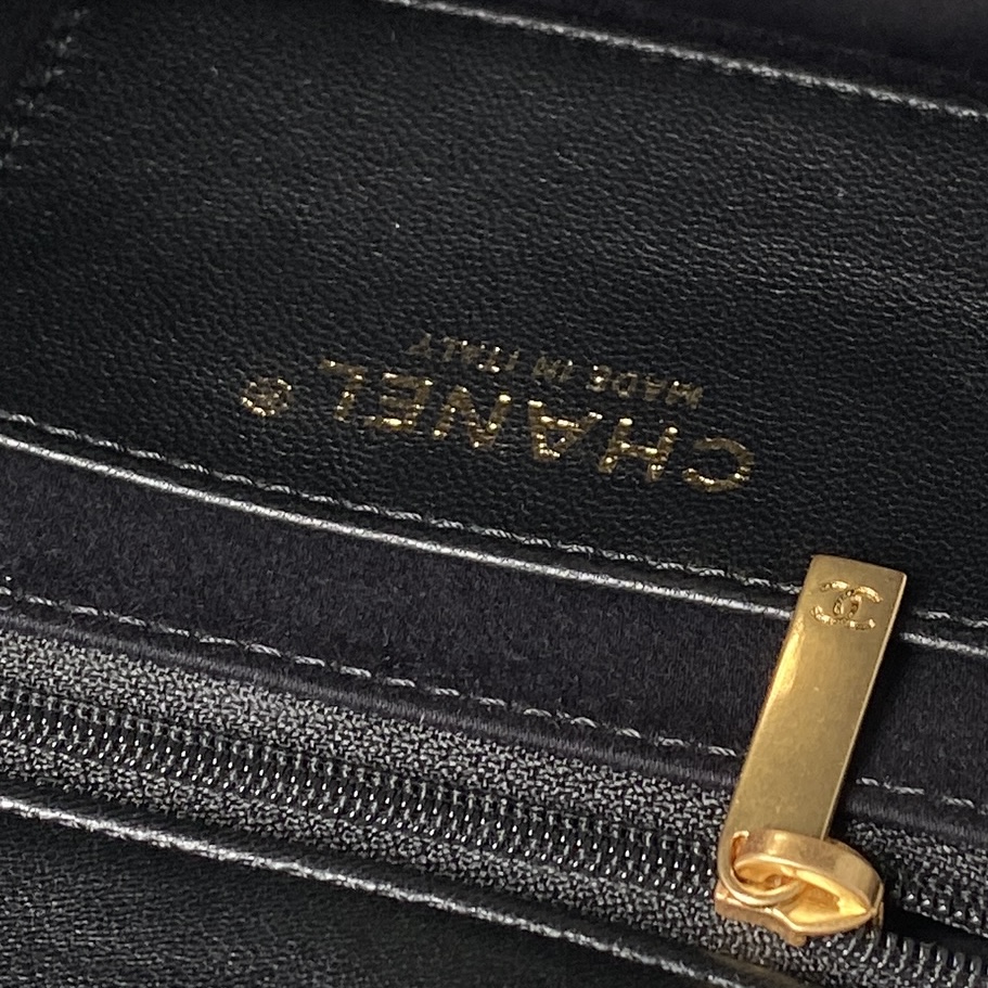 [TOP] CHANEL Handbag Lambskin 24×35×10cm - Black