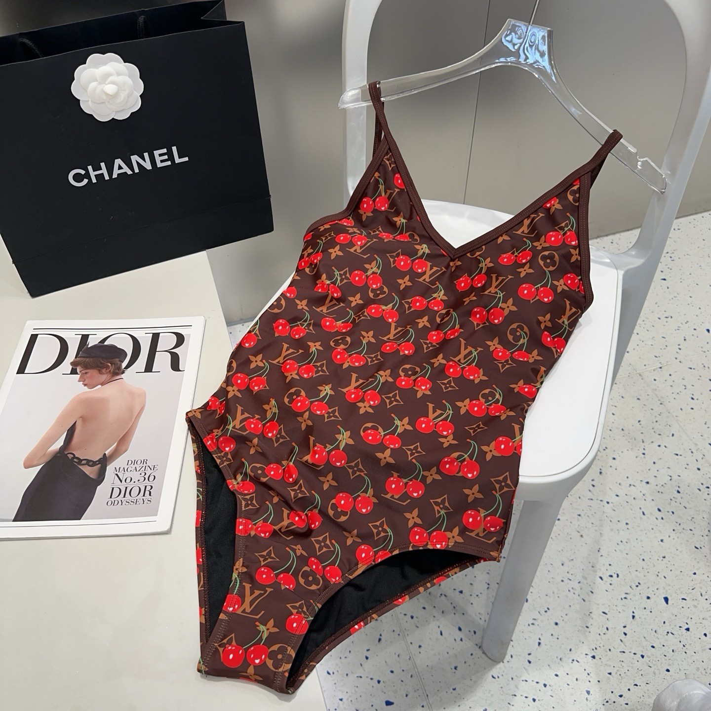 [TOP] Louis Vuitton LV One-Piece Swimsuit - Brown - 711 Luxury