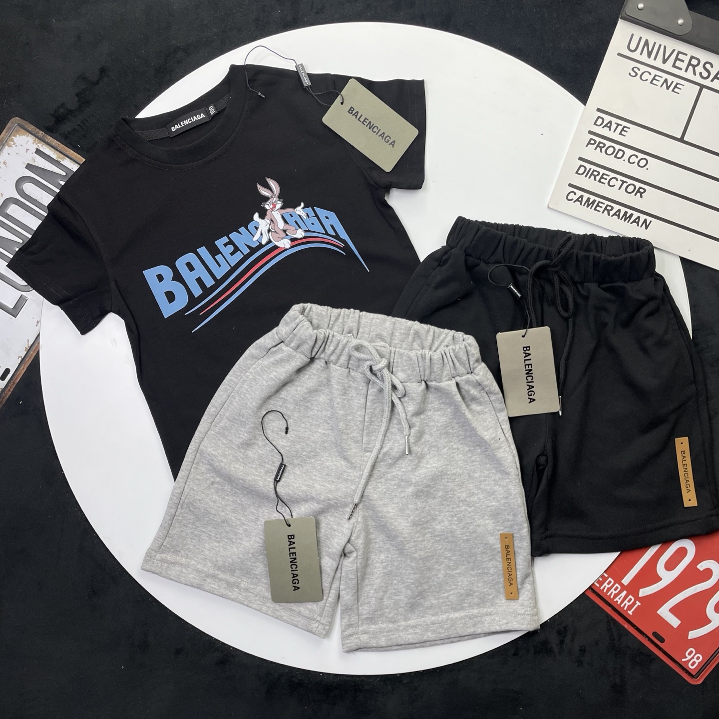 Balenciaga Unisex Kids Black Bugs Bunny Graphic Short Sleeve T-Shirt & 2 Options Heather Gray/Black Drawstring Casual Sweat Shorts 2 Piece Set Boys Girls Sizes 90-150