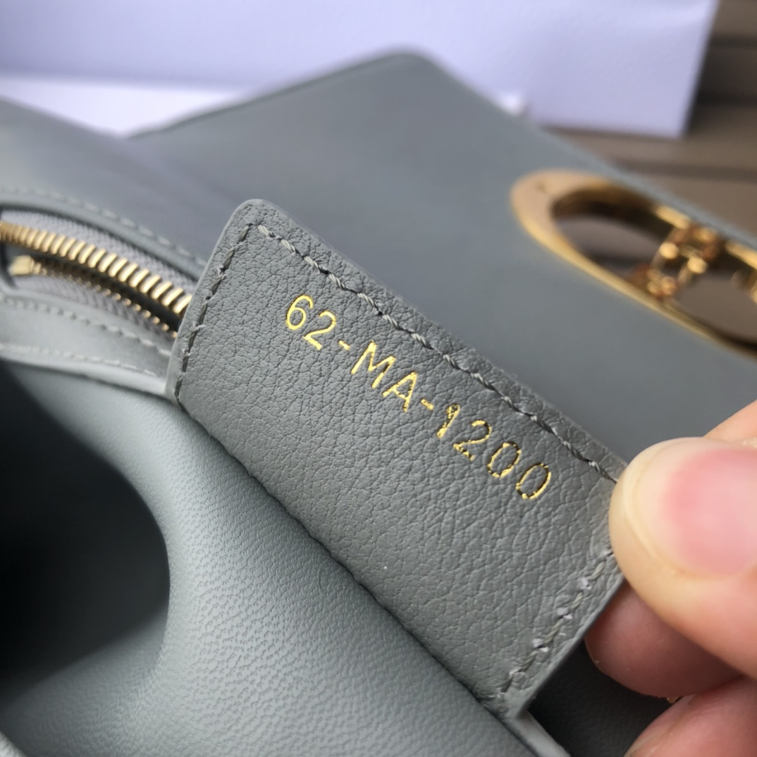 [TOP] Christian Dior Caro Bag Calfskin 20x12x7cm - Gray