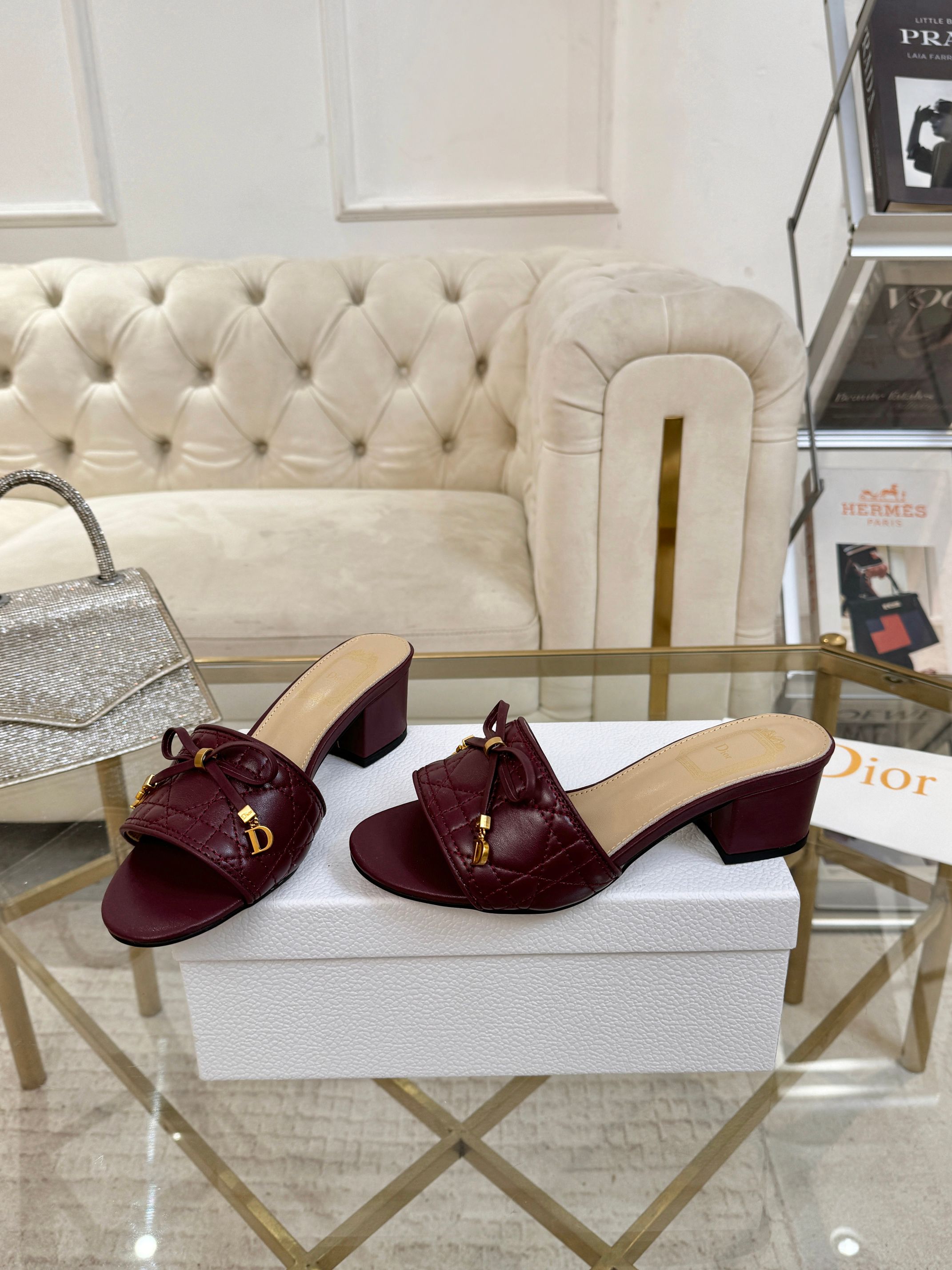 [TOP] Christian Dior Slippers - Dark Red - 711 Luxury