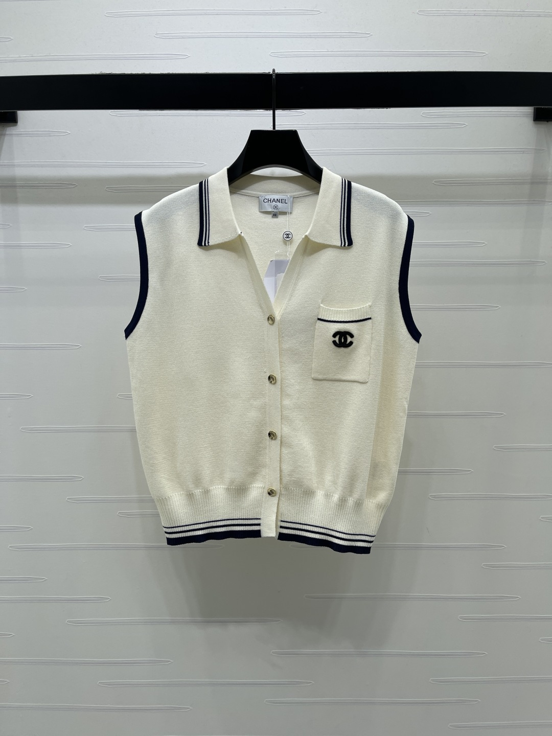 [TOP] CHANEL Knit Vest - Beige - 711 Luxury