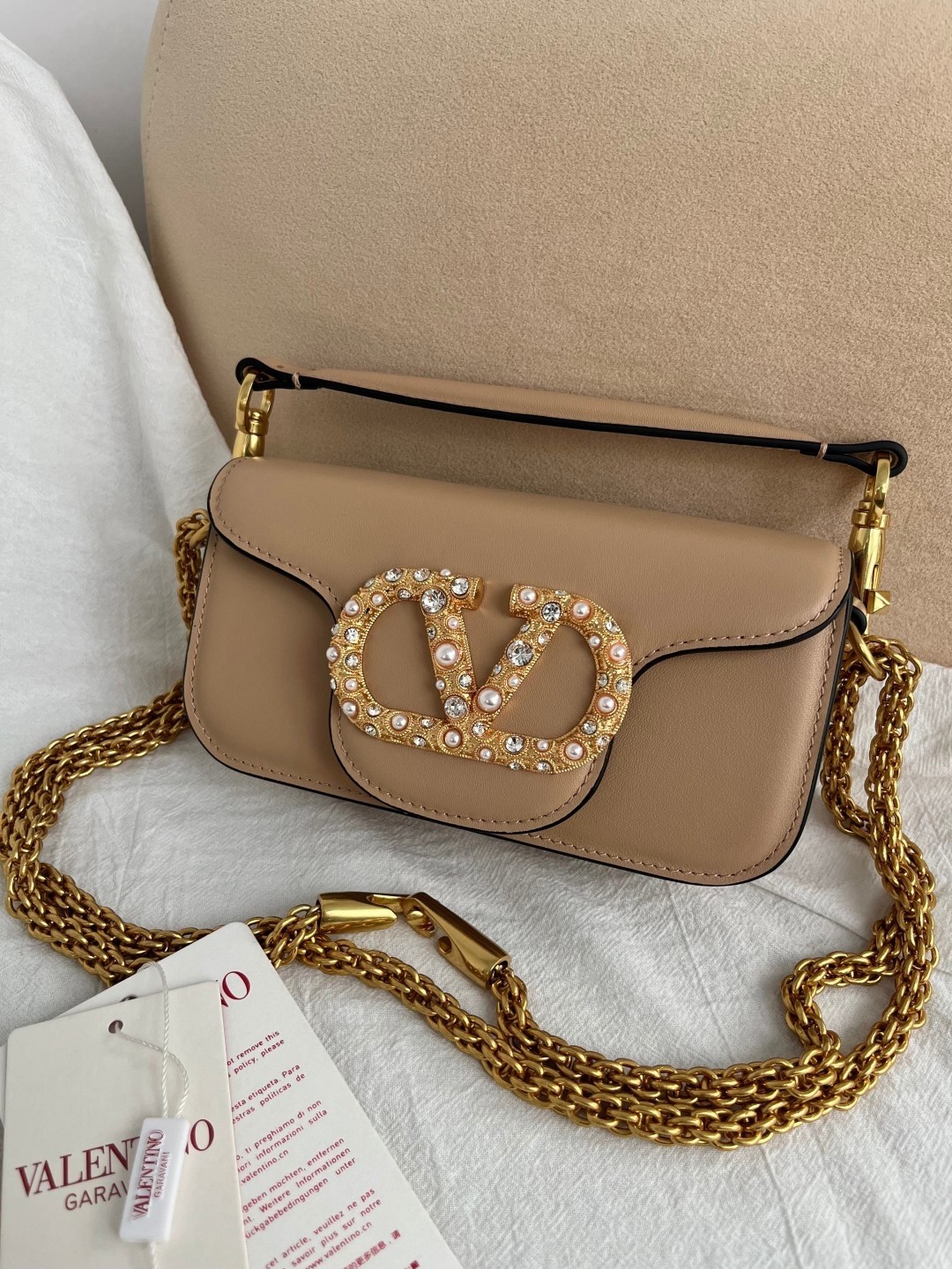 [TOP] VALENTINO Loco Bag with Pearl 20x11x5cm - Beige