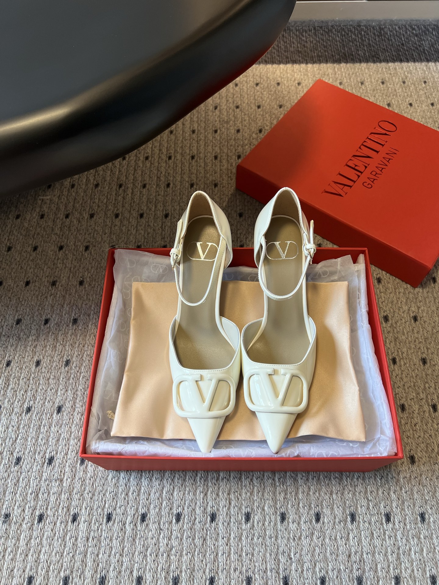 [TOP] VALENTINO High-heeled Shoes  - White - 711 Luxury
