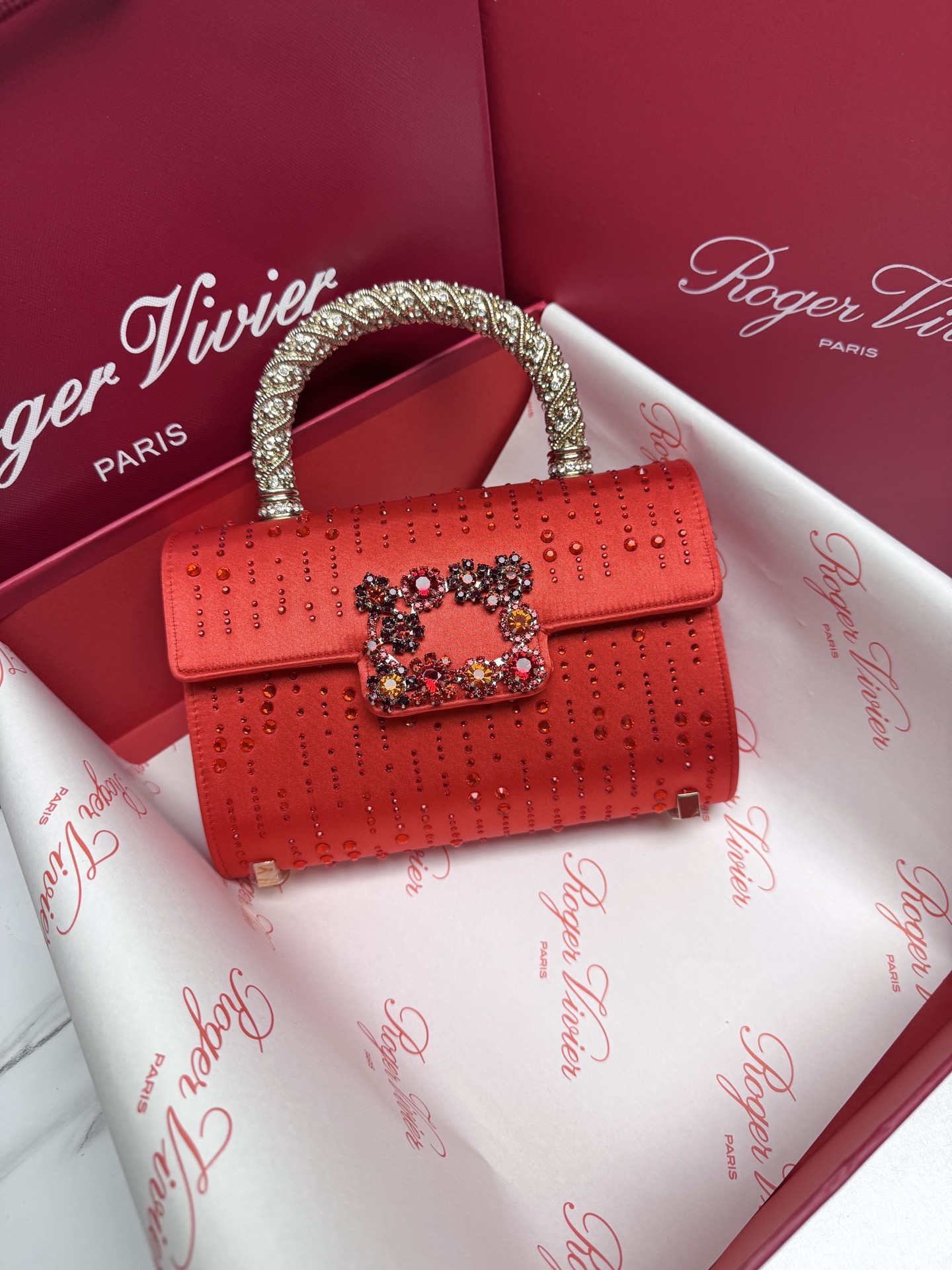 [TOP] ROGER VIVIER Diamond Bag 19-13-4 CM - Red - 711 Luxury