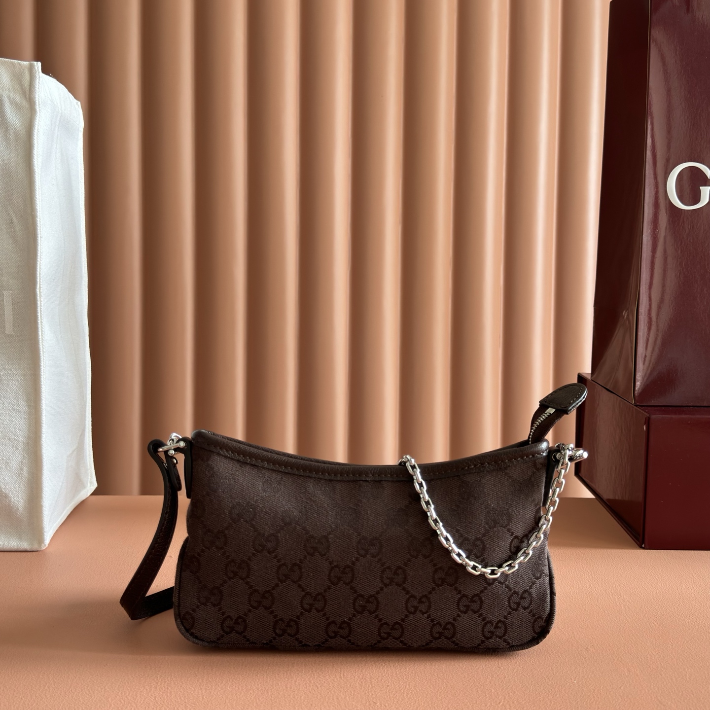 [TOP] GUCCI Generation Bag 21 x 11.5 x 3 cm - Brown - 711 Luxury