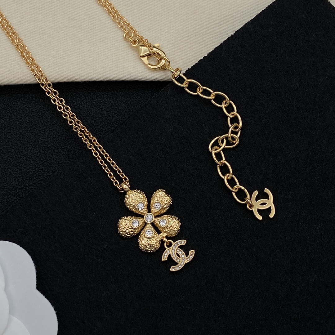 [TOP] CHANEL Necklace - Gold