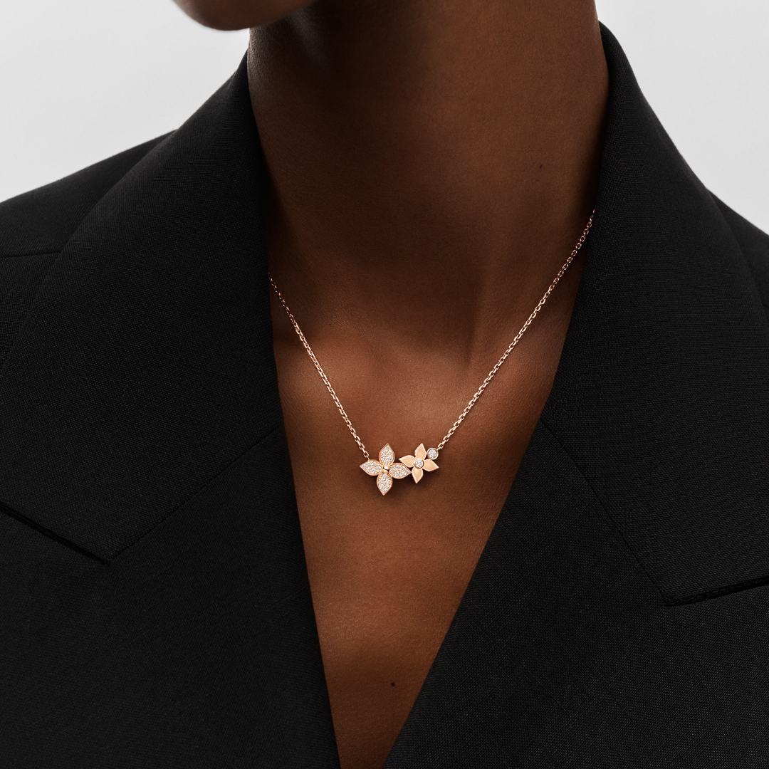 Louis Vuitton Jewelry Louis Vuitton Double Flower Pendant Necklace View 2 | Nigo Office