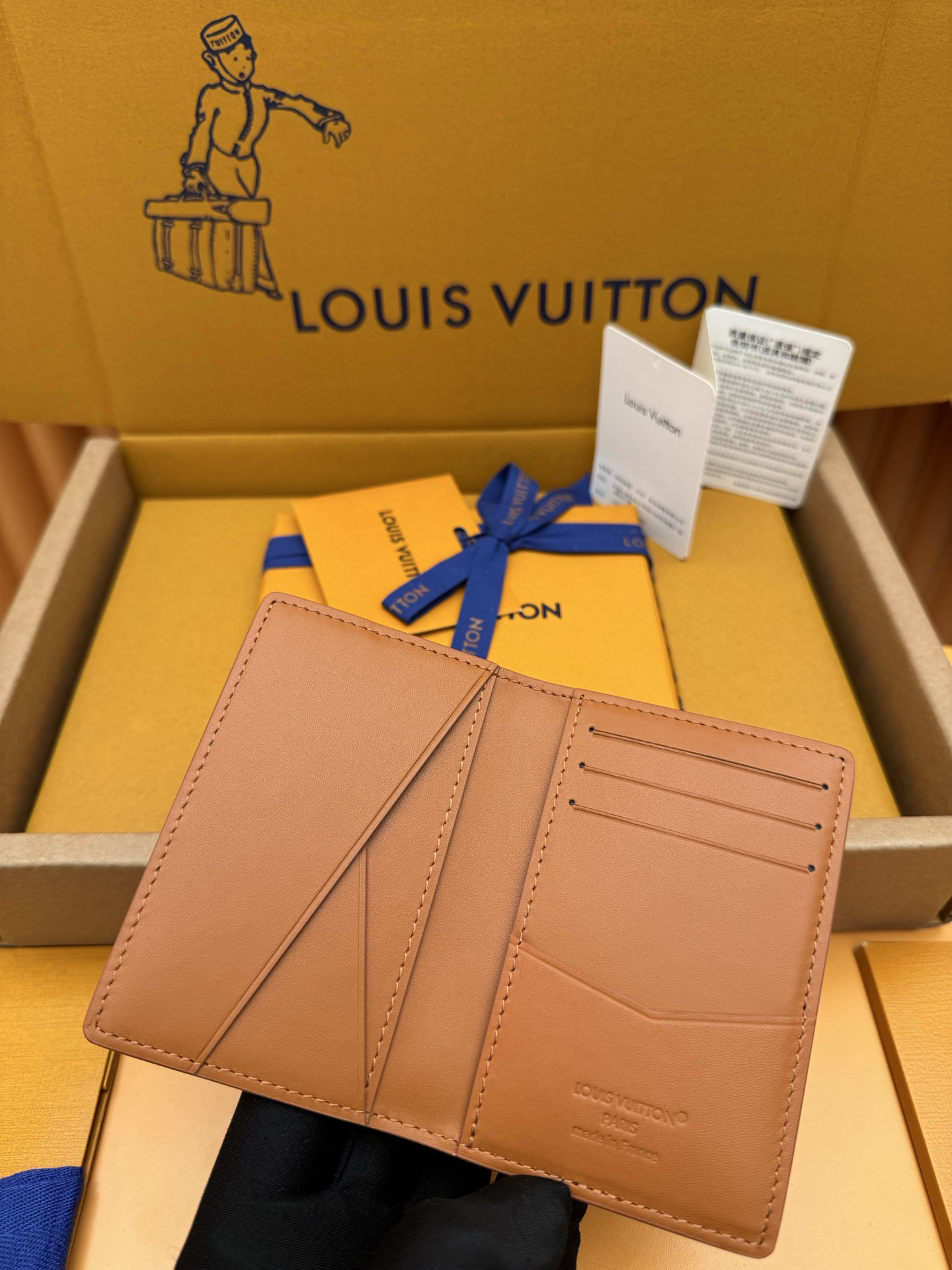 [TOP] Louis Vuitton LV Aerogram Wallet Cowhide 7.5x11.1x1cm - Brown - 711 Luxury
