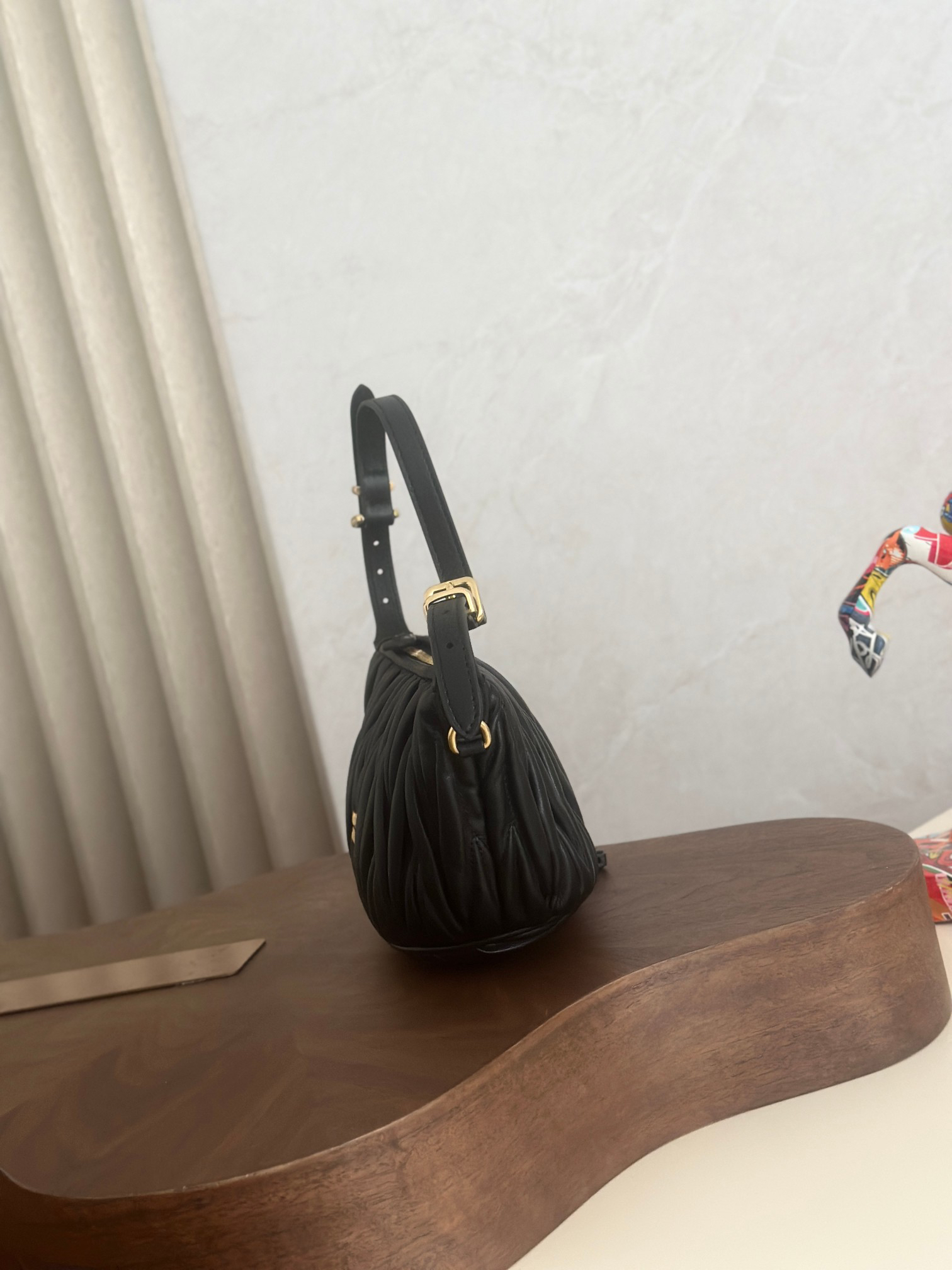 [TOP] Miu Miu Matelasse Mini Bag 15x8.5x8cm - Black - 711 Luxury