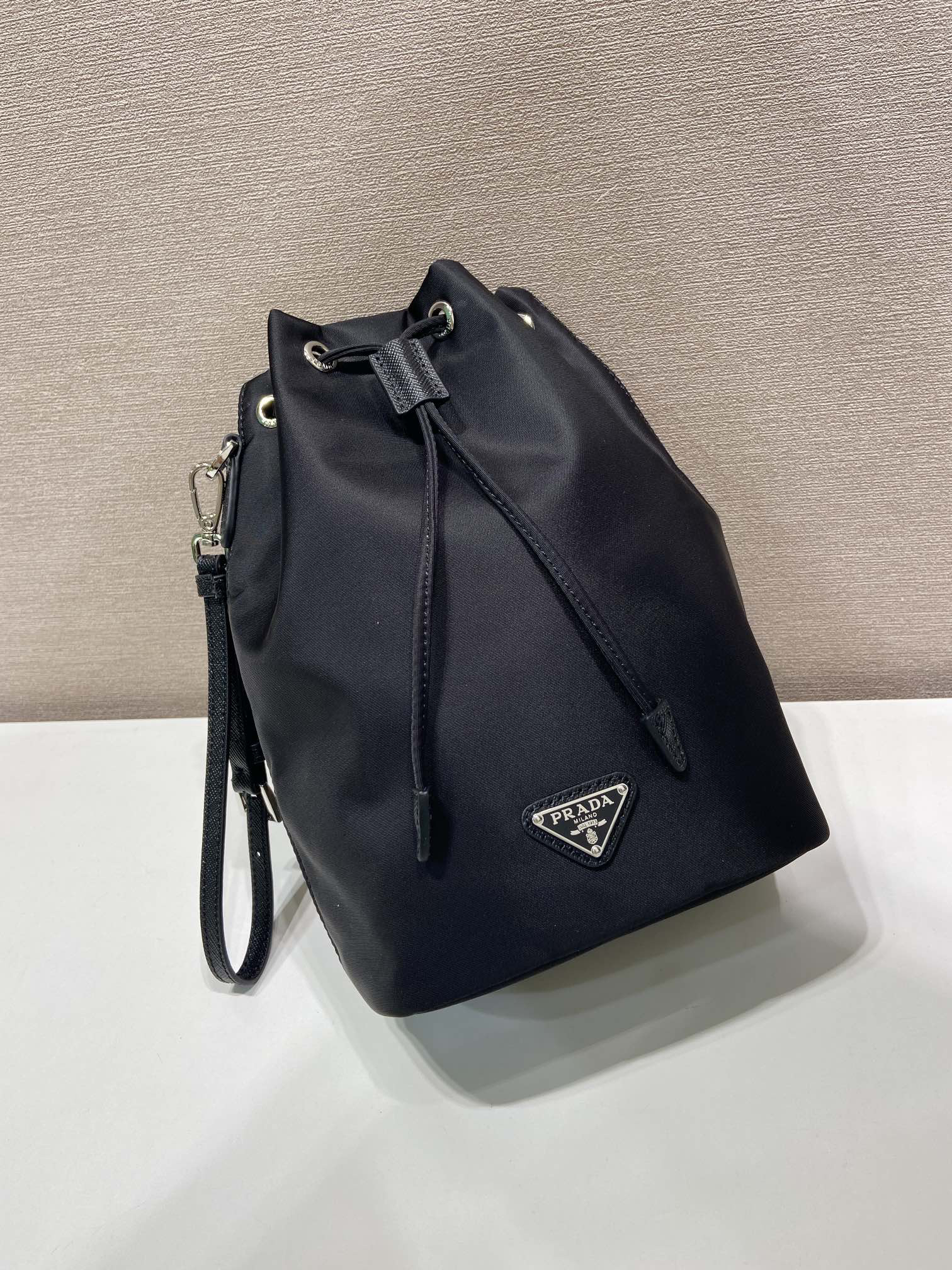 [TOP] PRADA Re-Nylon Bag 15.5x23x10cm - Black - 711 Luxury