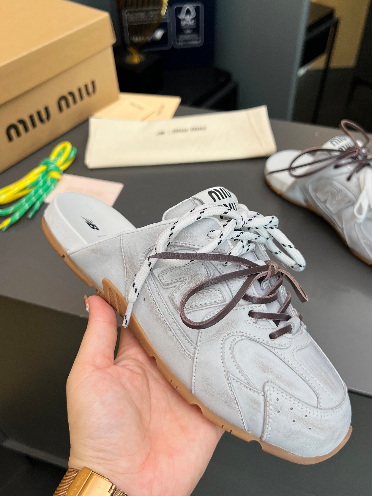 [TOP] Miu Miu x New Balance Cowhide Mules - White - 711 Luxury