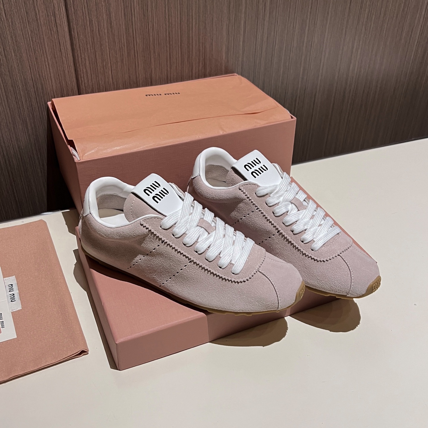 [TOP] Miu Miu Sneakers - Pink - 711 Luxury