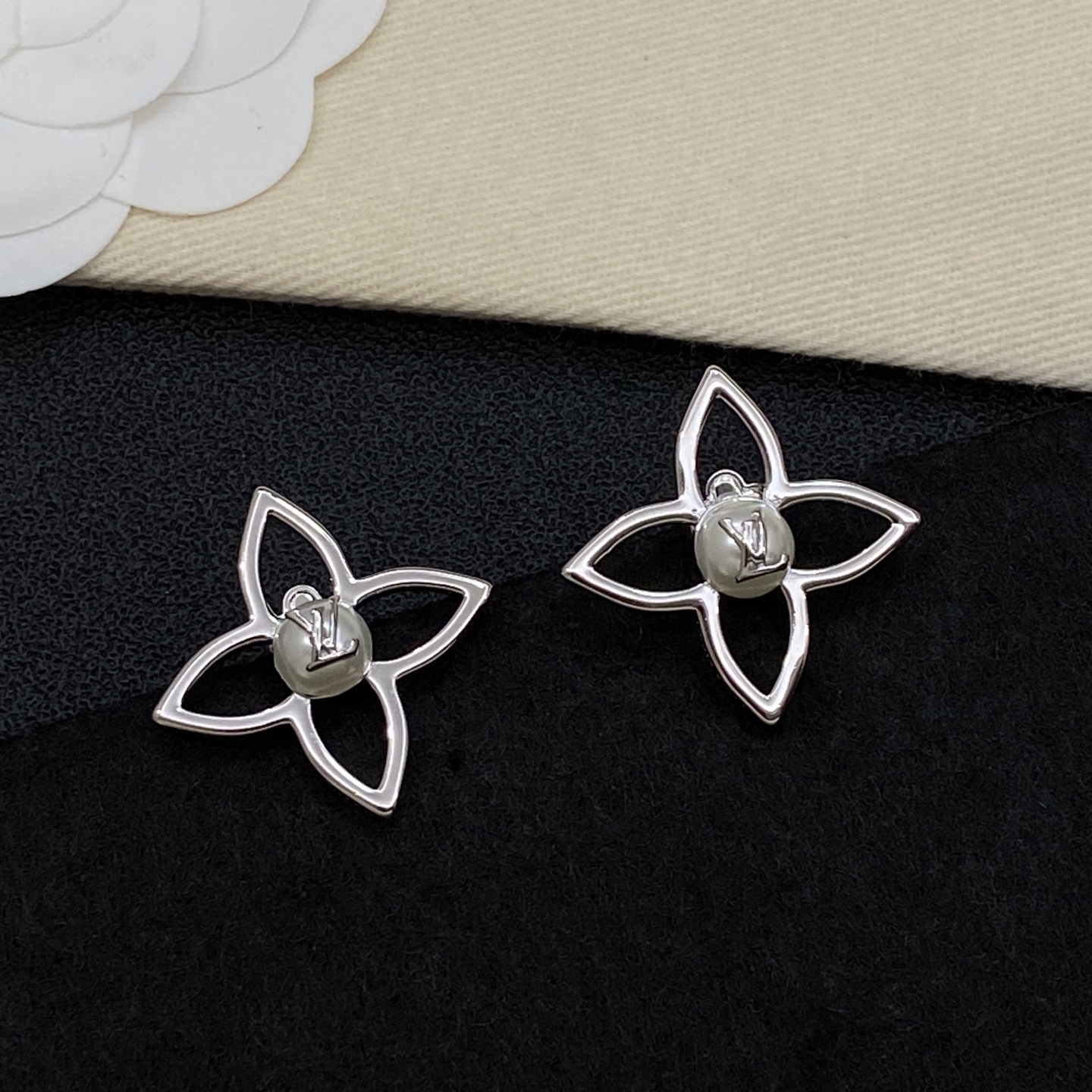 [TOP] Louis Vuitton LV Earrings - 2 Color - 711 Luxury