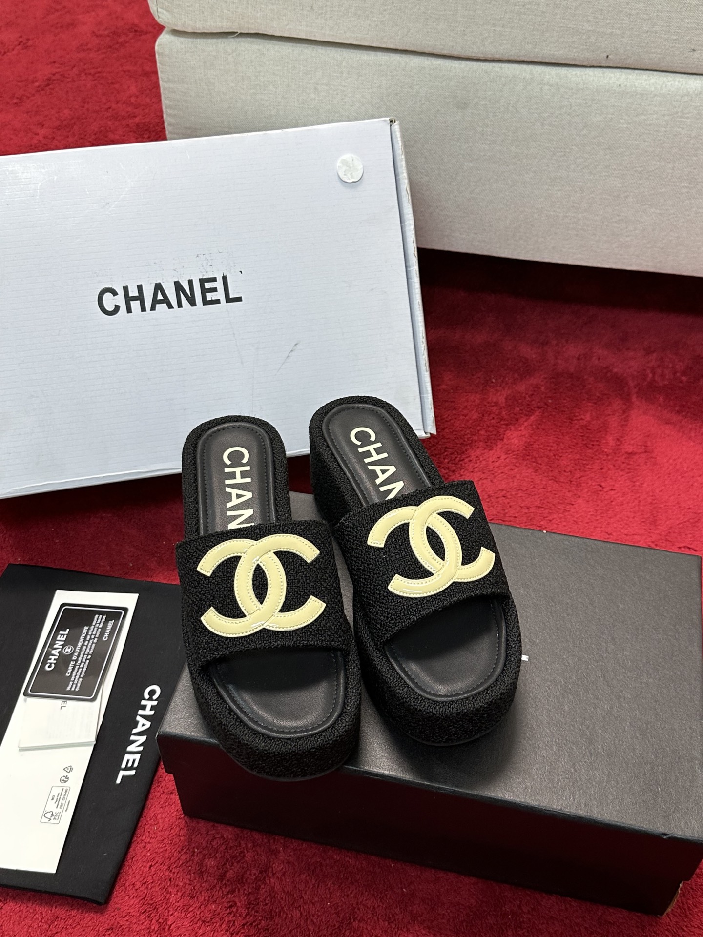 [TOP] CHANEL Sandals - Black