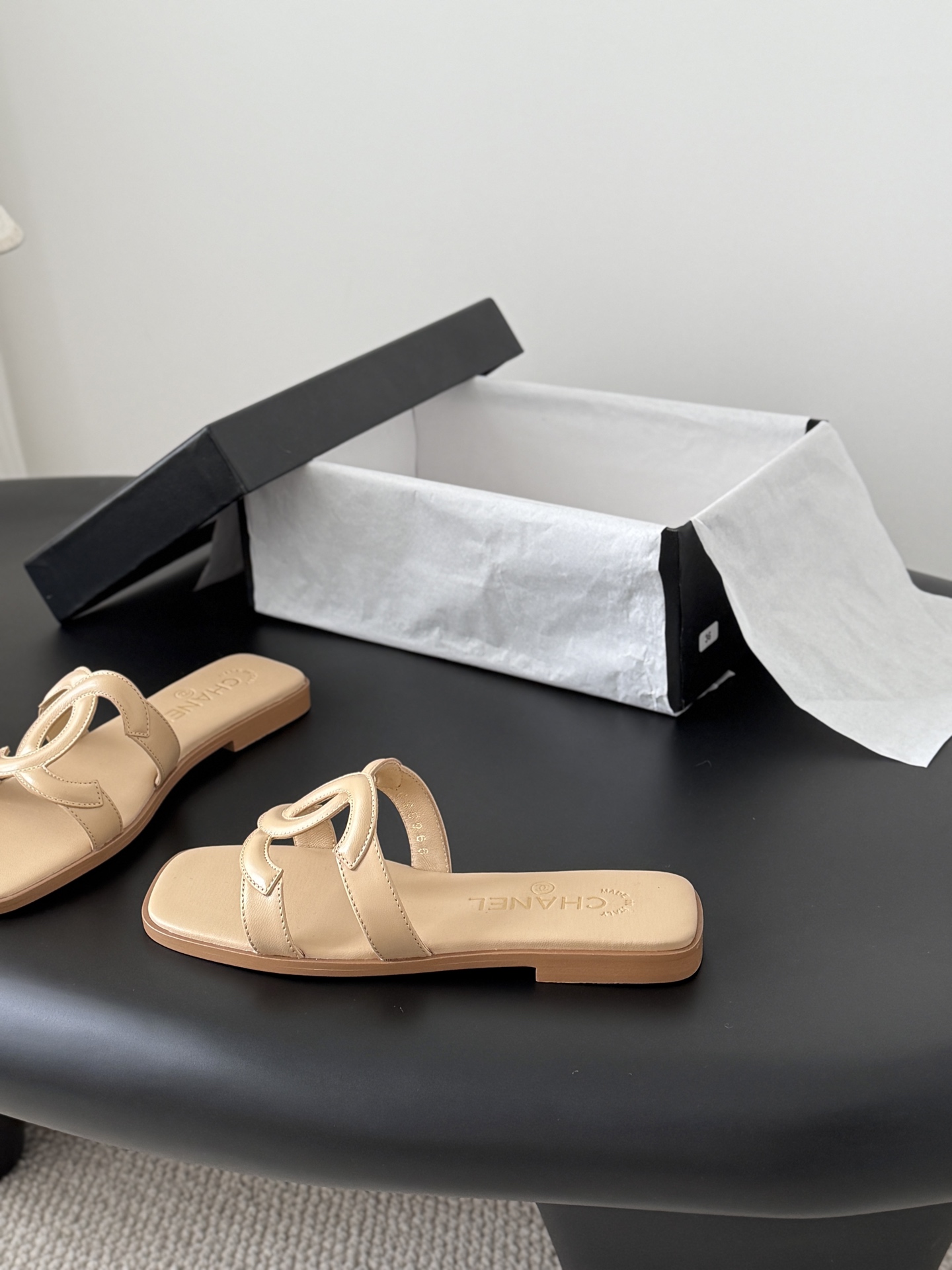 [TOP] CHANEL Slippers - Apricot - 711 Luxury
