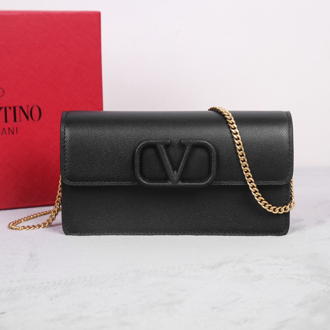 [TOP] VALENTINO Garavani VLogo Signature Bag 20 x 10.5 x 4 cm - Black - 711 Luxury