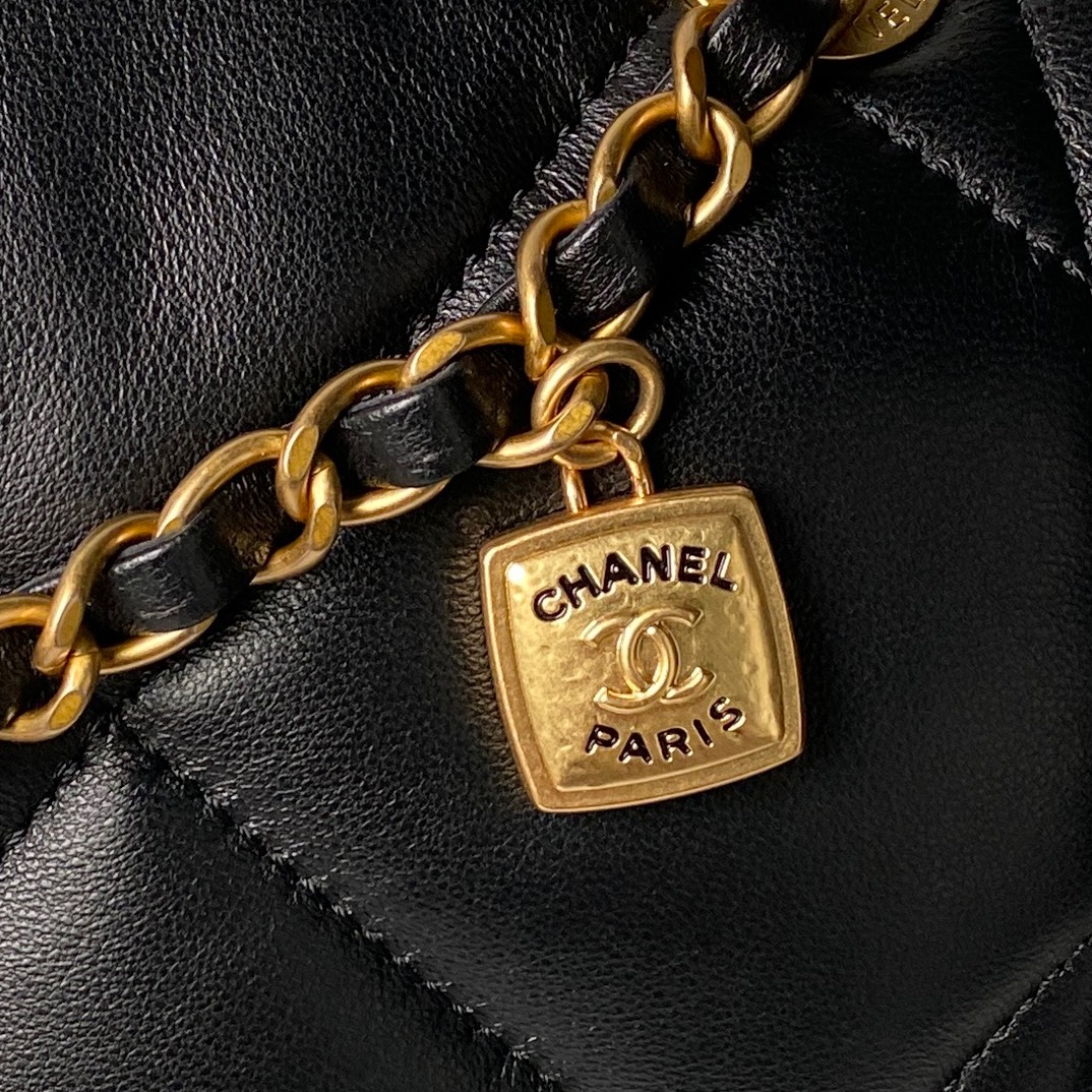 [TOP] CHANEL Handbag Lambskin 24×35×10cm - Black