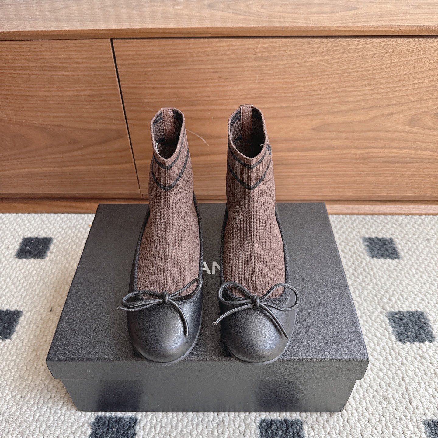[TOP] CHANEL Knitted & Lambskin Boots - Chocolate - 711 Luxury