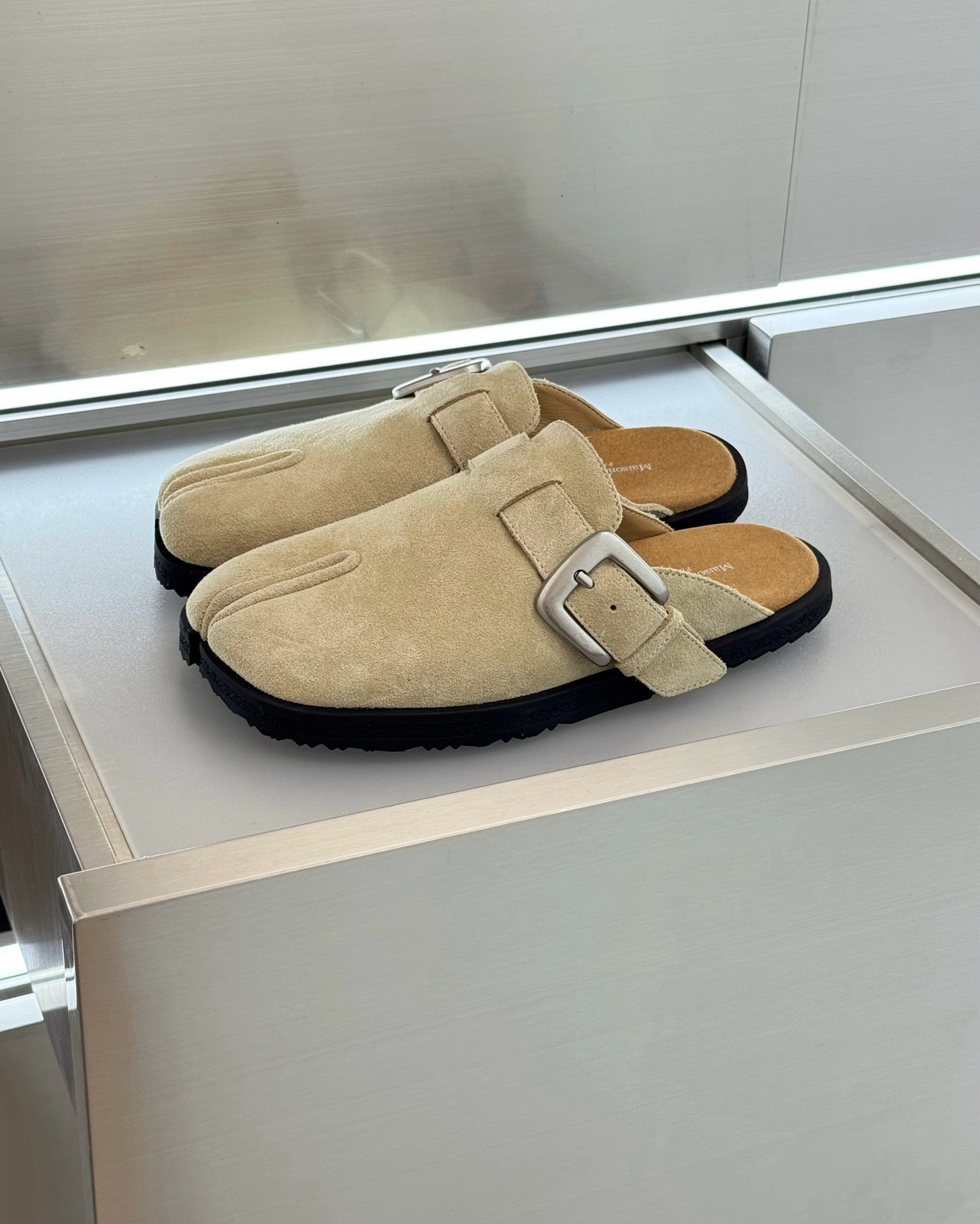 Maison Margiela Shoes Maison Margiela TABI ANATOMIC MULES #387669 View 2 | Nigo Office