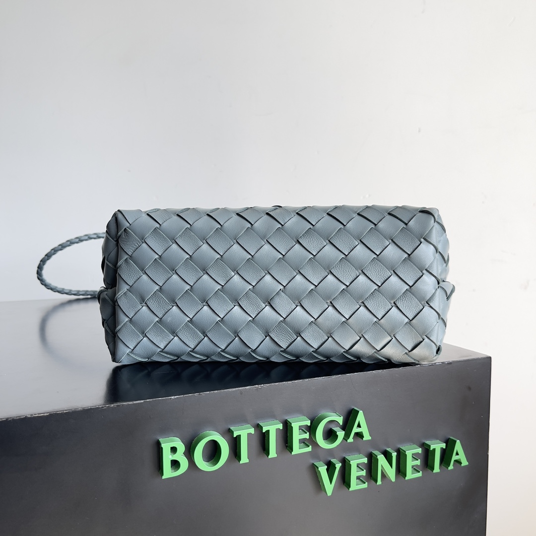 [TOP] Bottega Veneta BV Andiamo Bag Lambskin 25x22x10.5cm - Blue - 711 Luxury