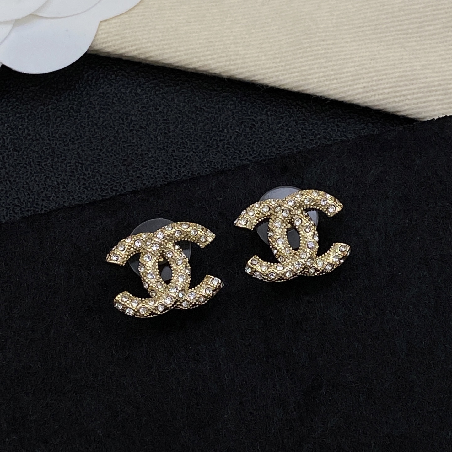 [TOP] CHANEL Earrings - Gold - 711 Luxury